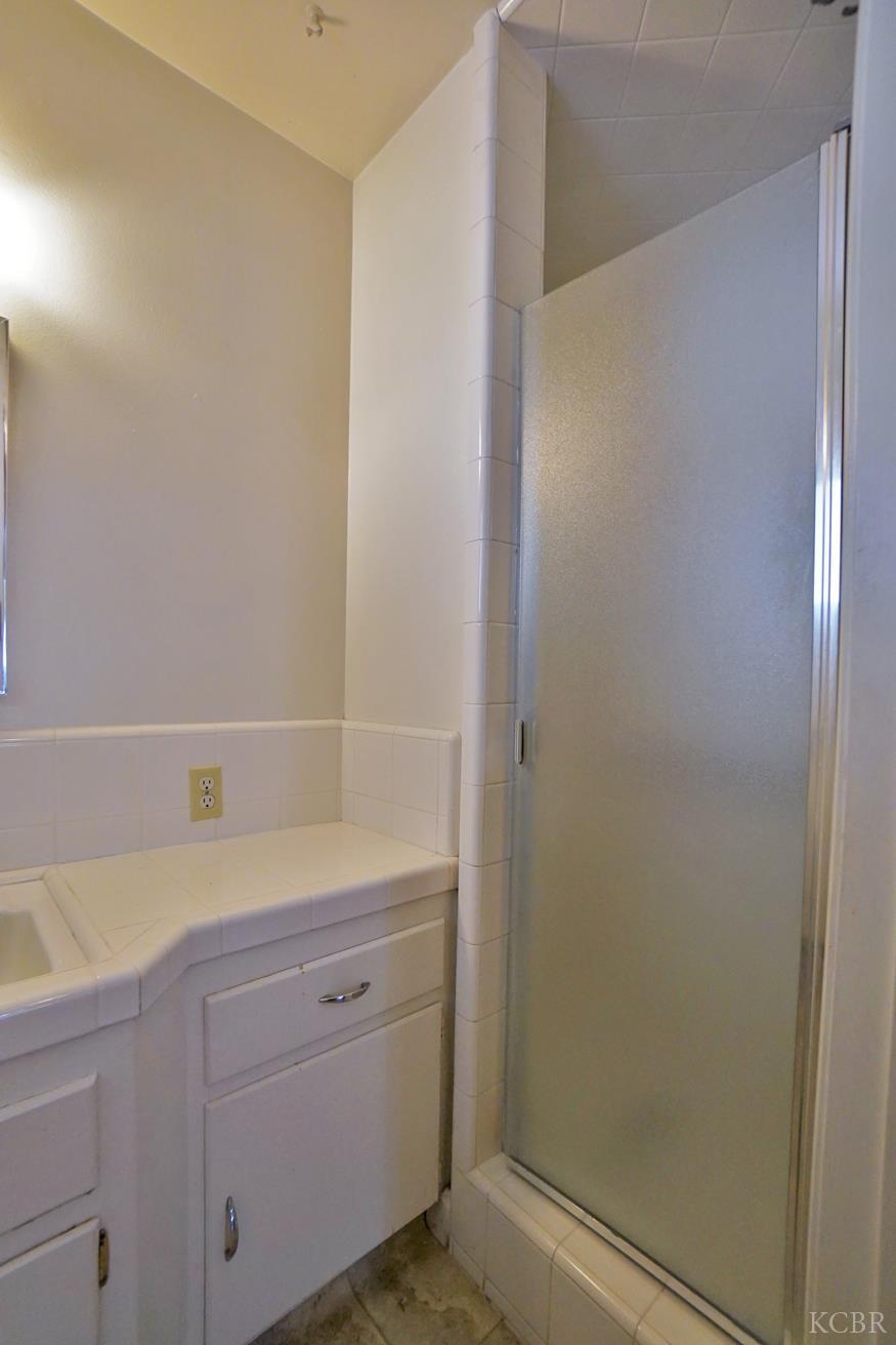 842 E Florinda St, Hanford, CA 93230