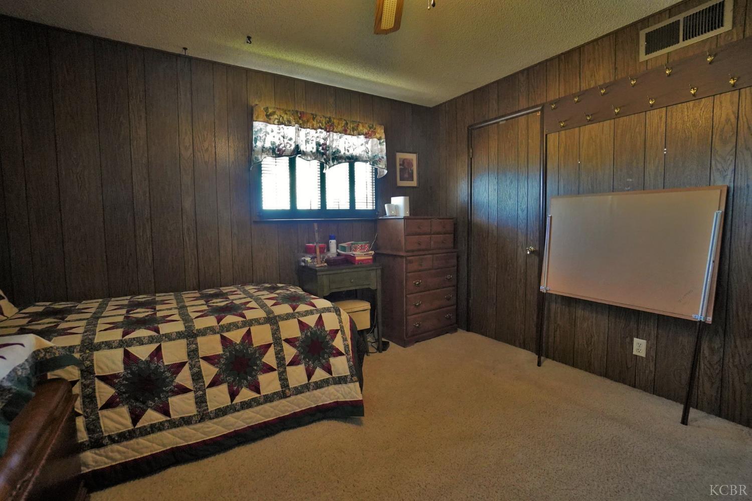 842 E Florinda St, Hanford, CA 93230