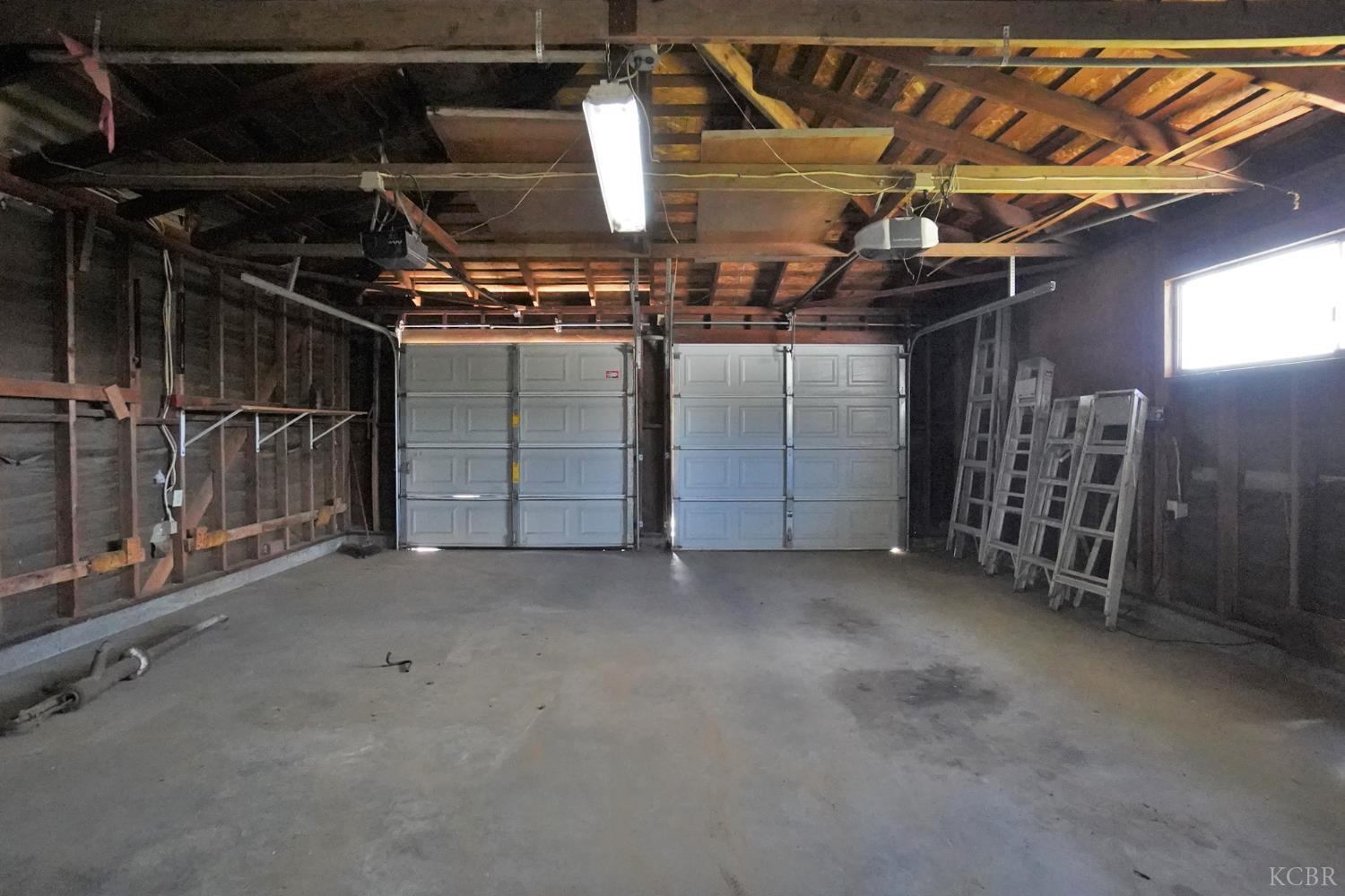 842 E Florinda St, Hanford, CA 93230