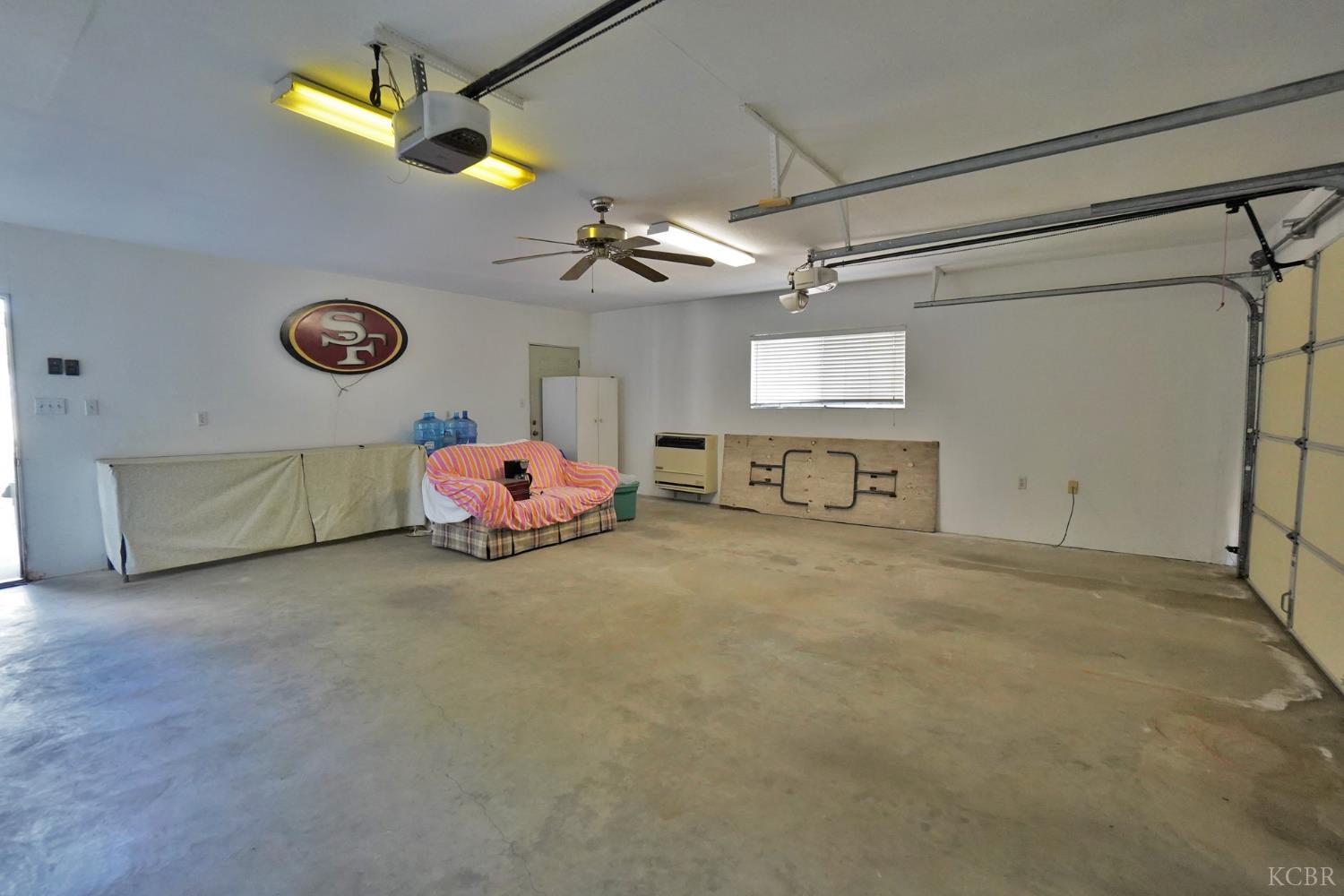 842 E Florinda St, Hanford, CA 93230