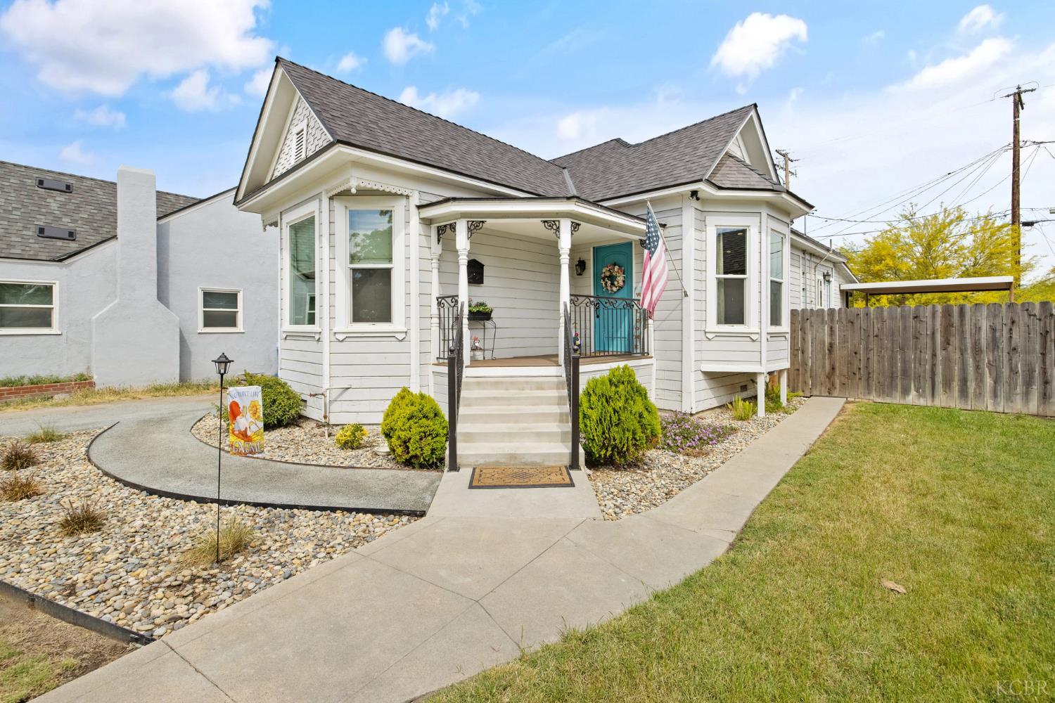 124 W Florinda St, Hanford, CA 93230