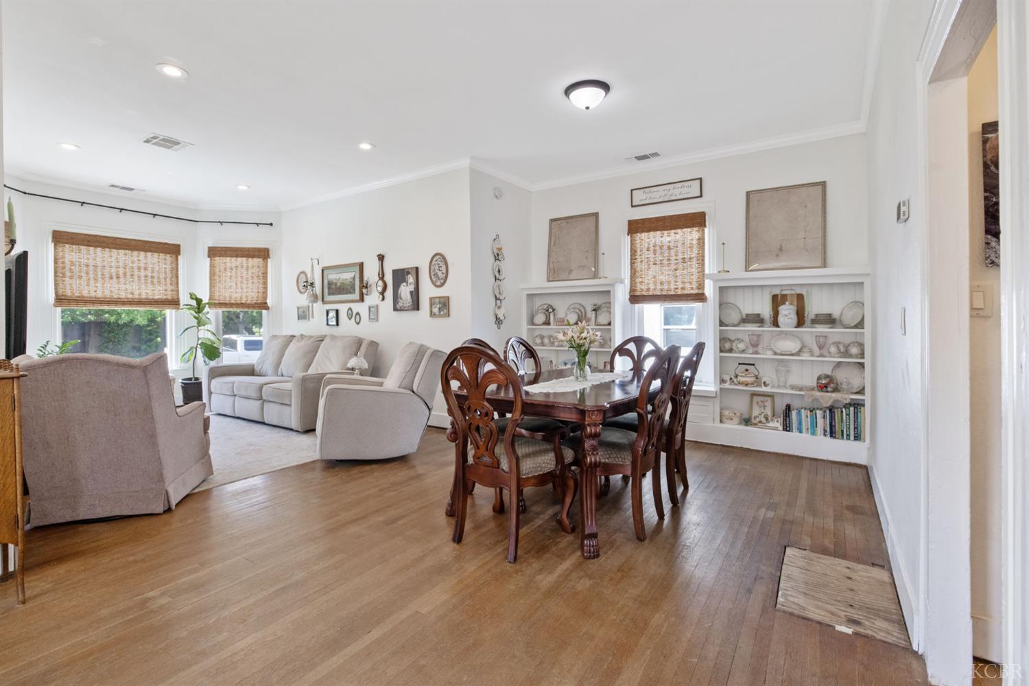 124 W Florinda St, Hanford, CA 93230