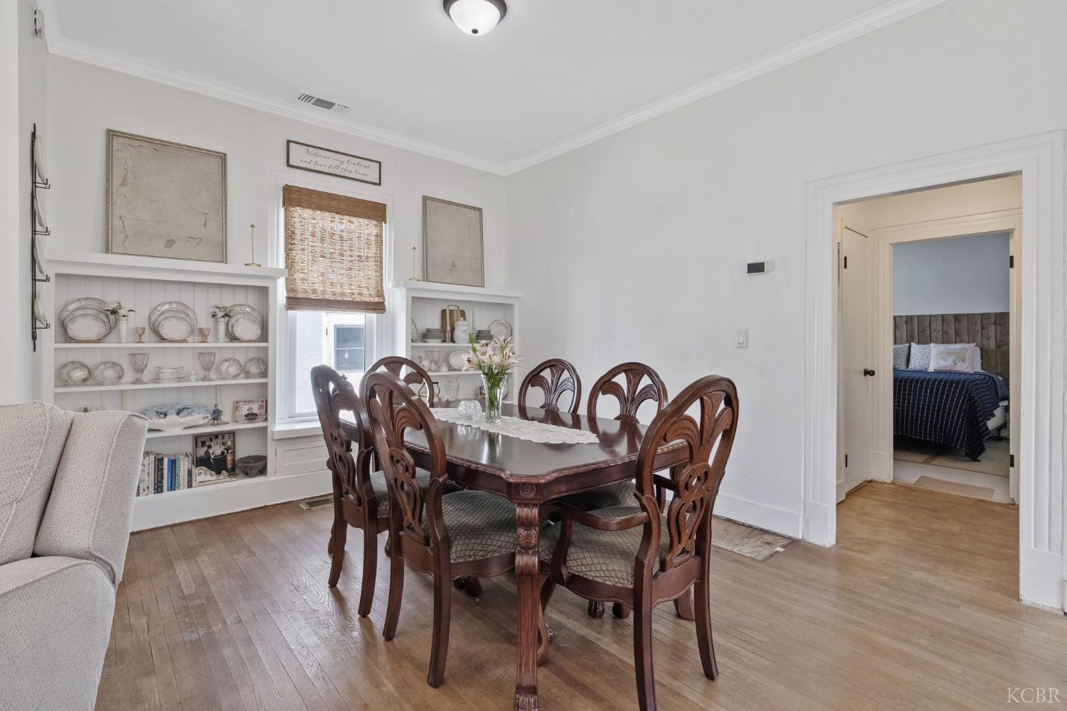 124 W Florinda St, Hanford, CA 93230