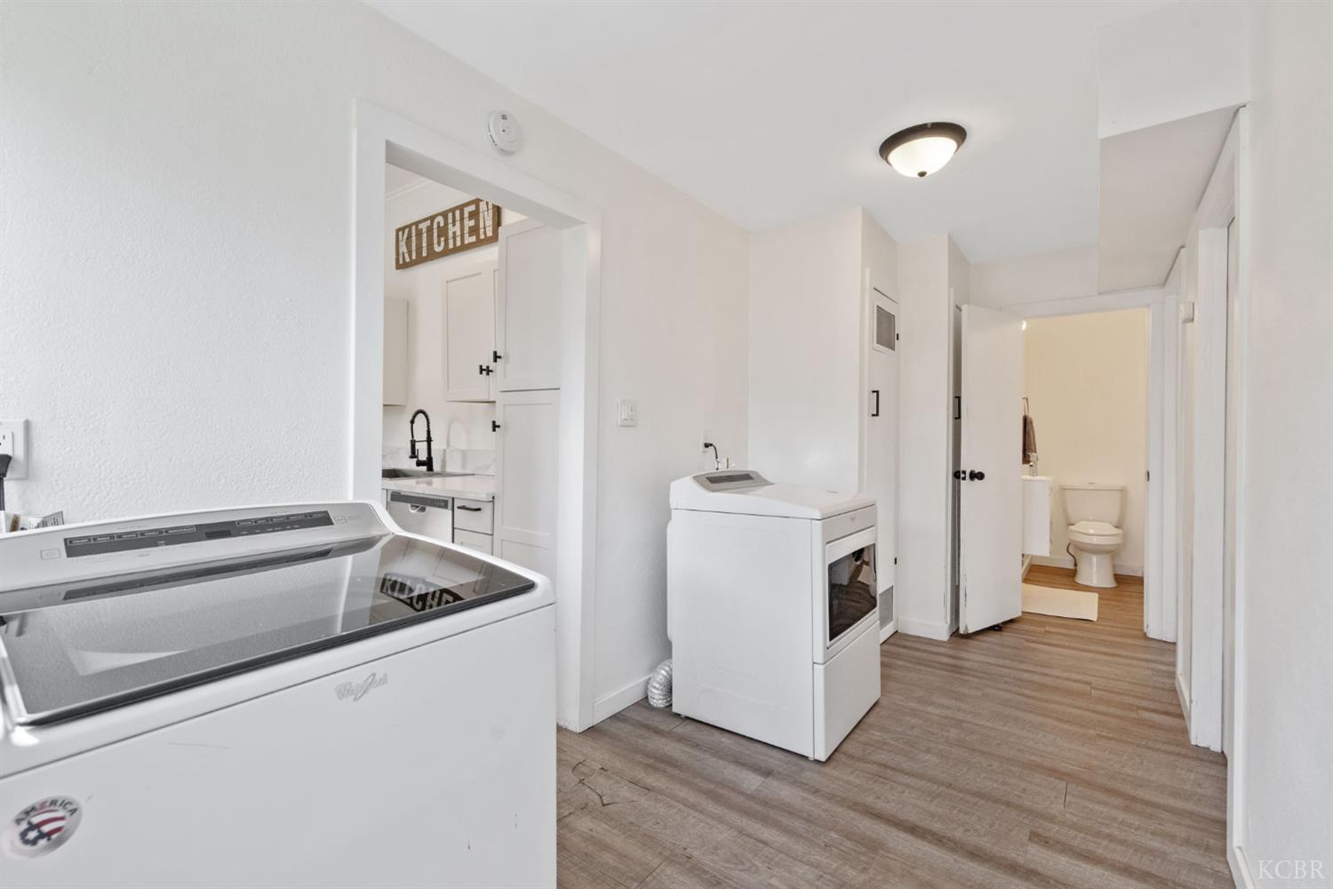 124 W Florinda St, Hanford, CA 93230