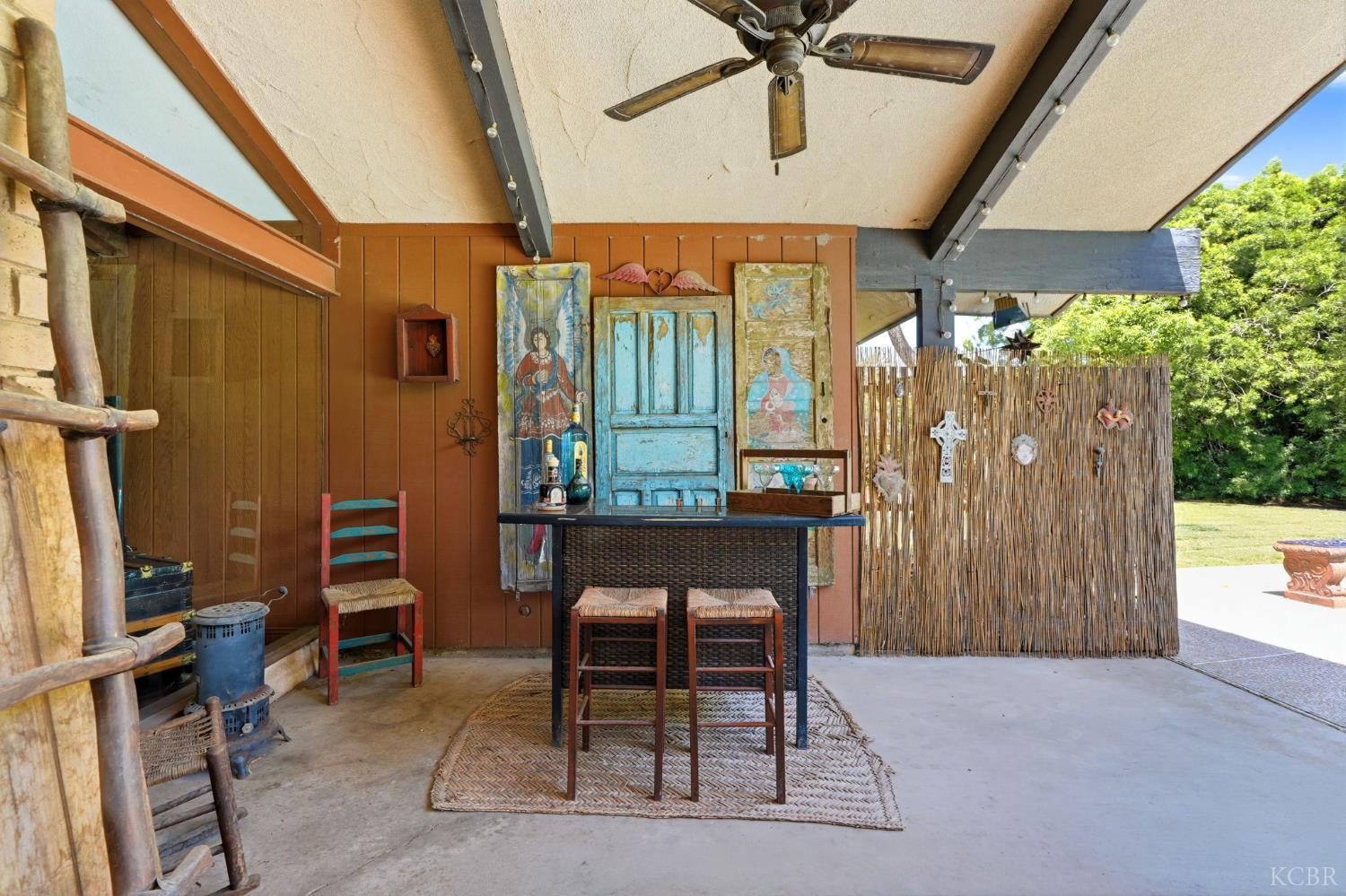 1967 Mulberry Dr, Hanford, CA 93230