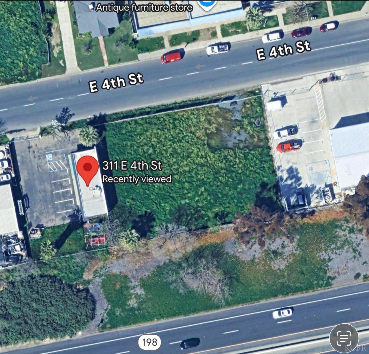 311 E 4th St, Hanford, CA 93230