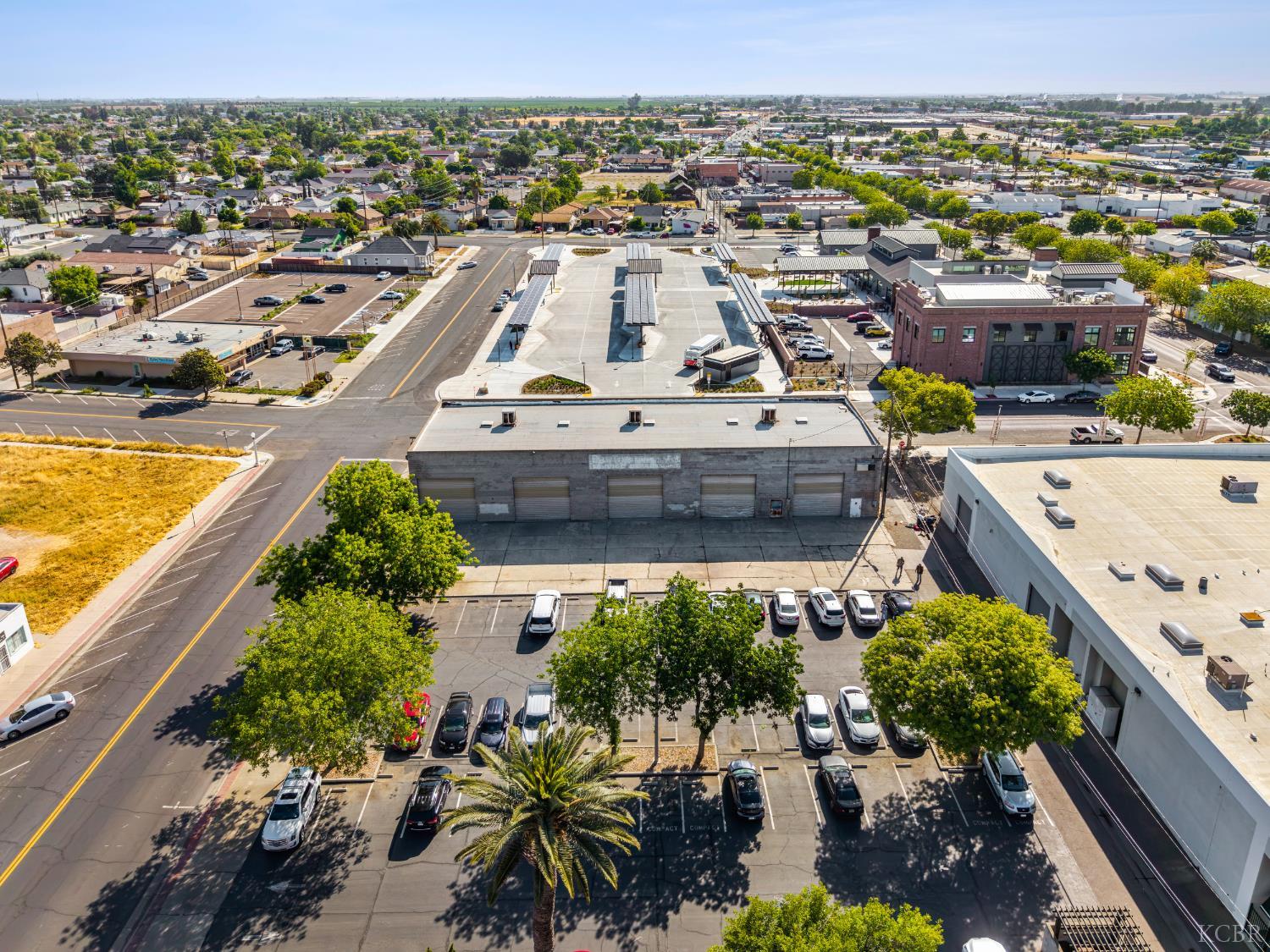 214 N Harris St, Hanford, CA 93230