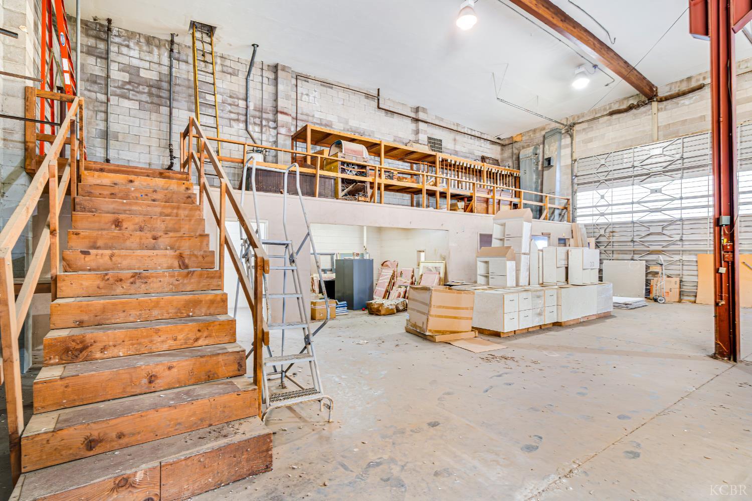 214 N Harris St, Hanford, CA 93230