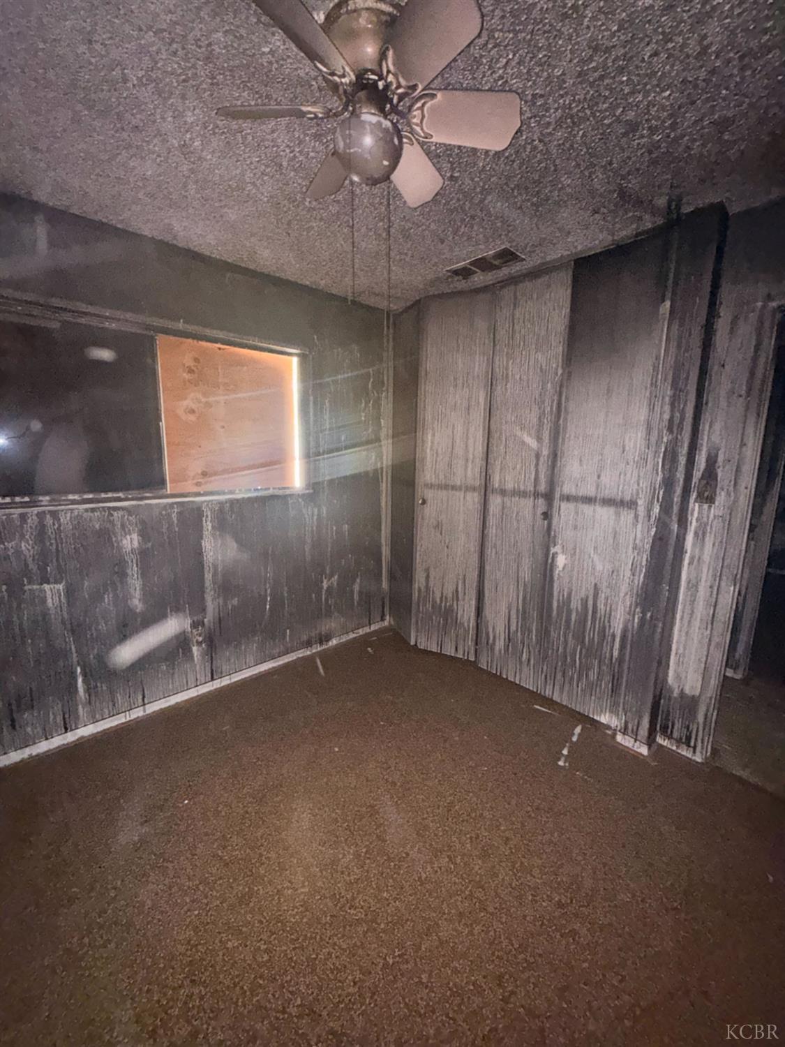 1212 W Water St, Hanford, CA 93230