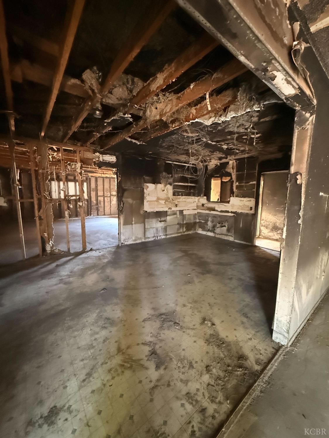 1212 W Water St, Hanford, CA 93230
