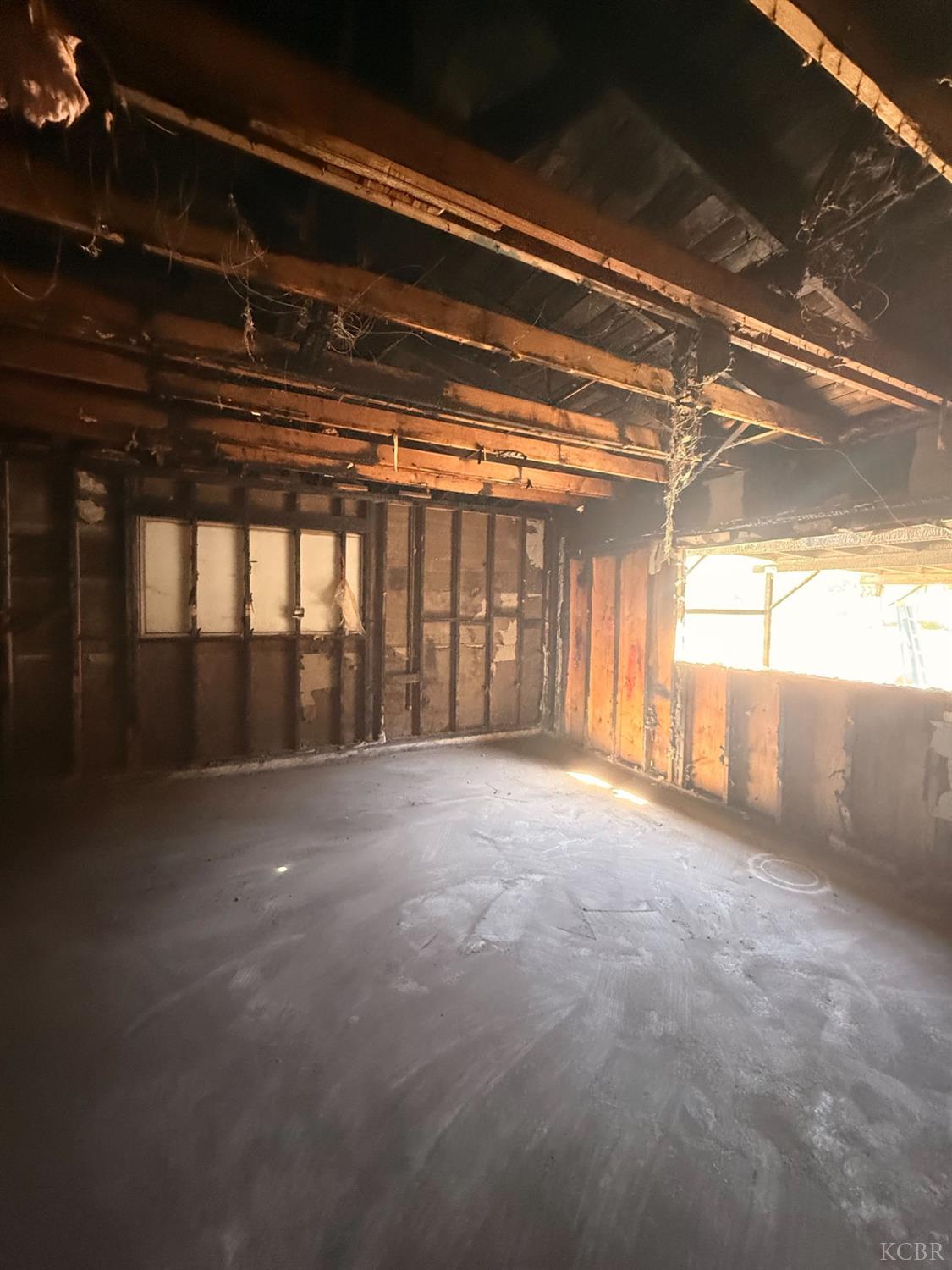 1212 W Water St, Hanford, CA 93230