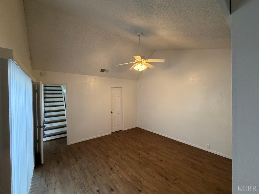 366 E El Paso Ave, Fresno, CA 93720