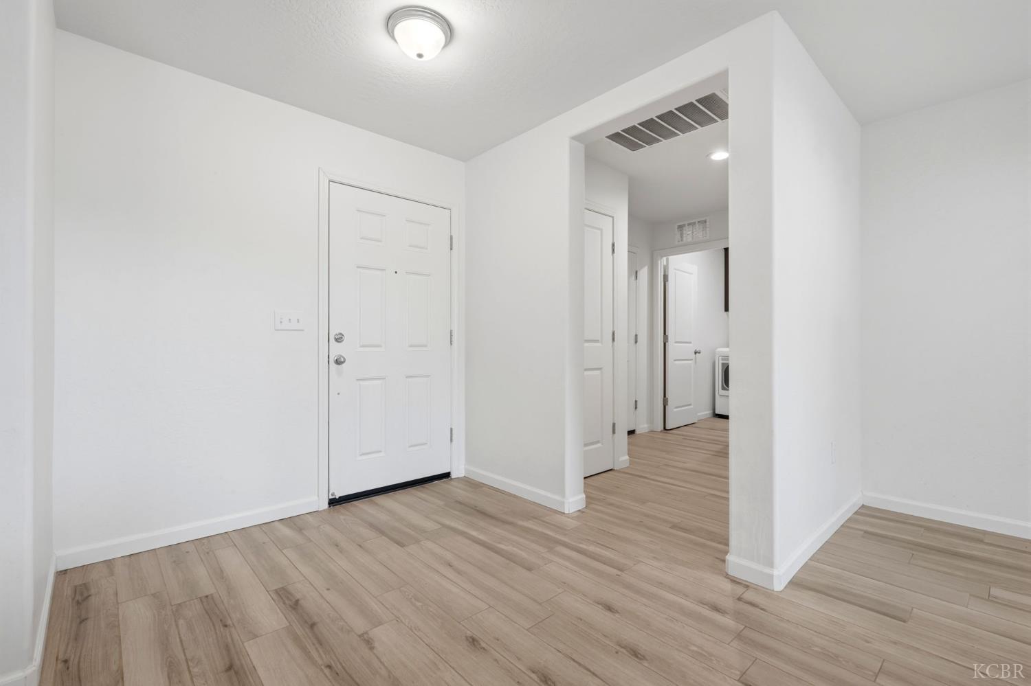 2198 W Ambassador Way, Hanford, CA 93230