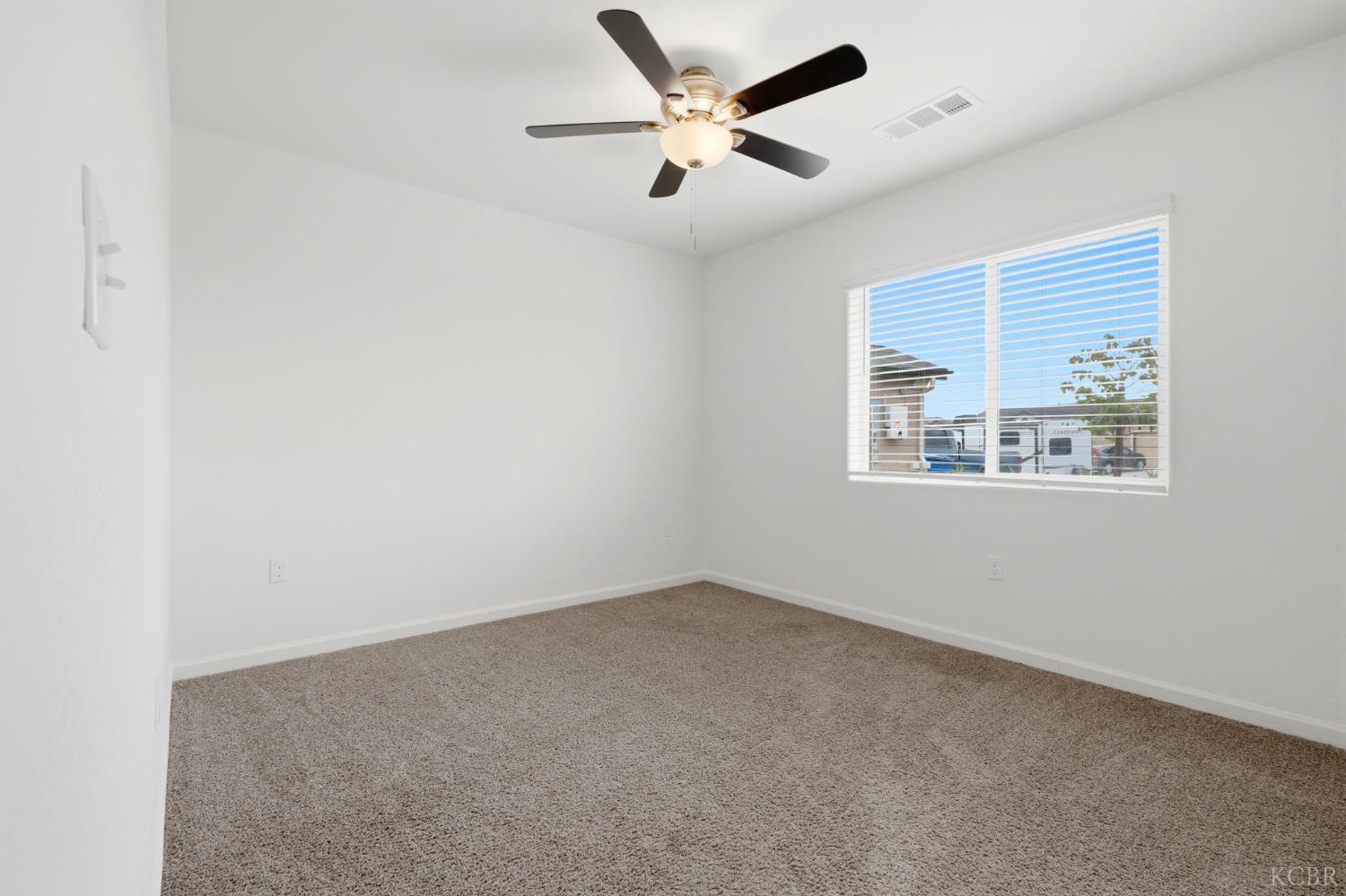 2198 W Ambassador Way, Hanford, CA 93230