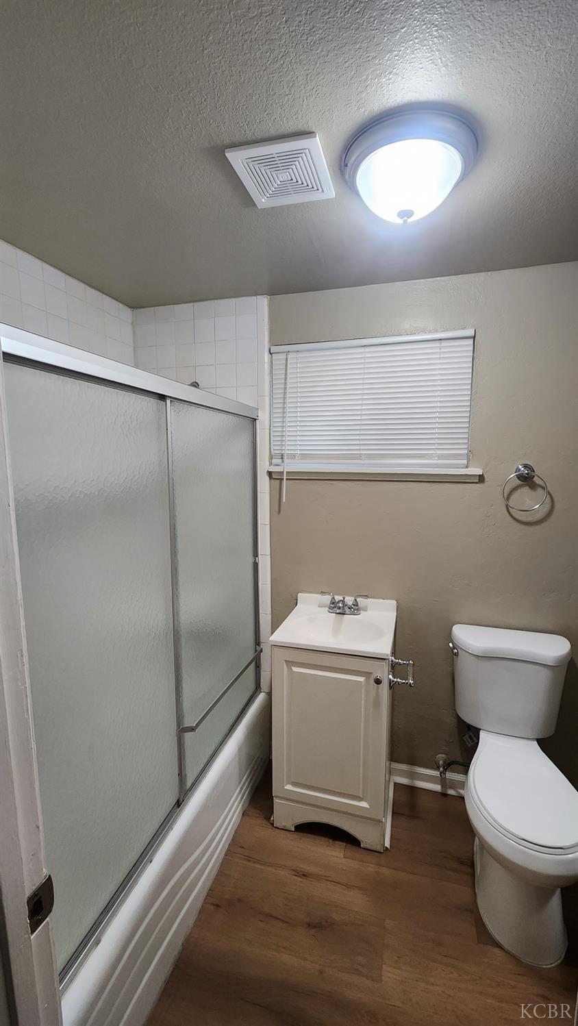 301 Braden Ave, Hanford, CA 93230