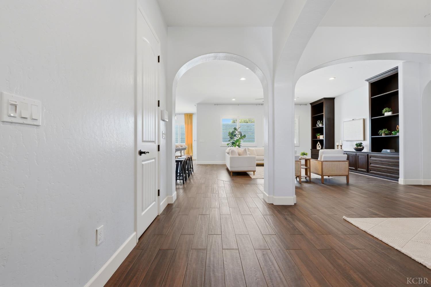 3368 N Discovery Way, Hanford, CA 93230