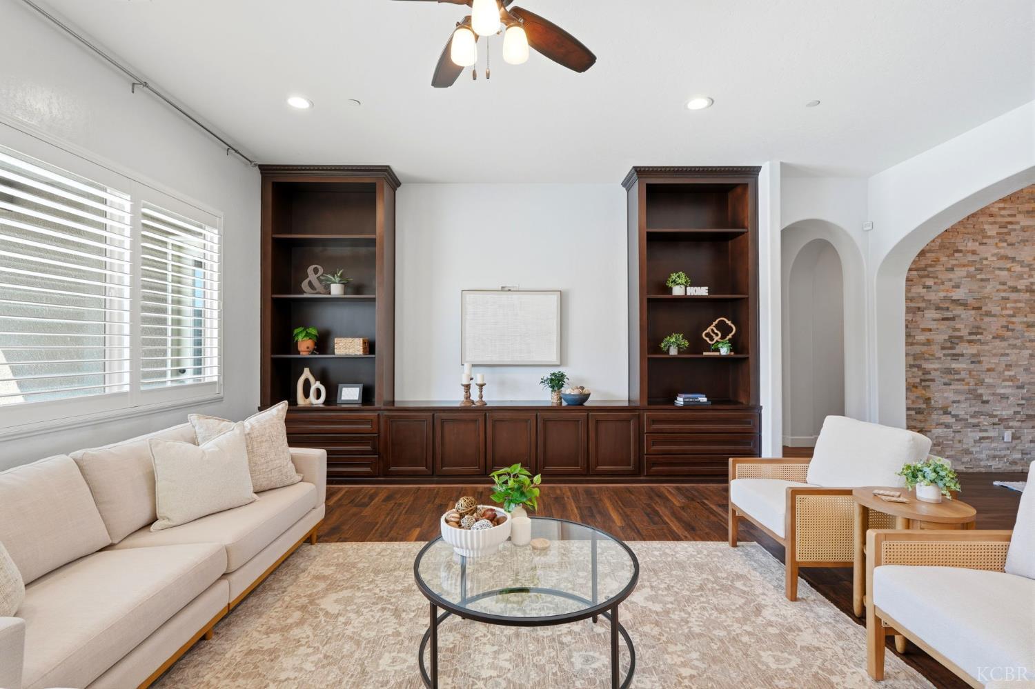 3368 N Discovery Way, Hanford, CA 93230