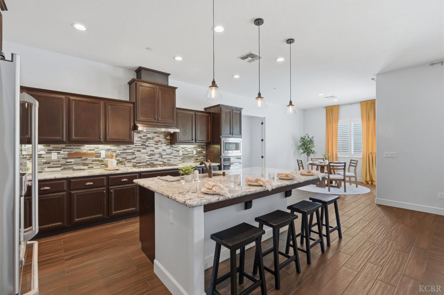 3368 N Discovery Way, Hanford, CA 93230