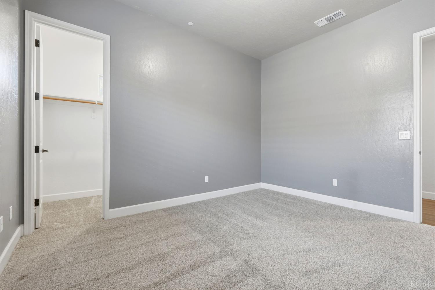 3368 N Discovery Way, Hanford, CA 93230