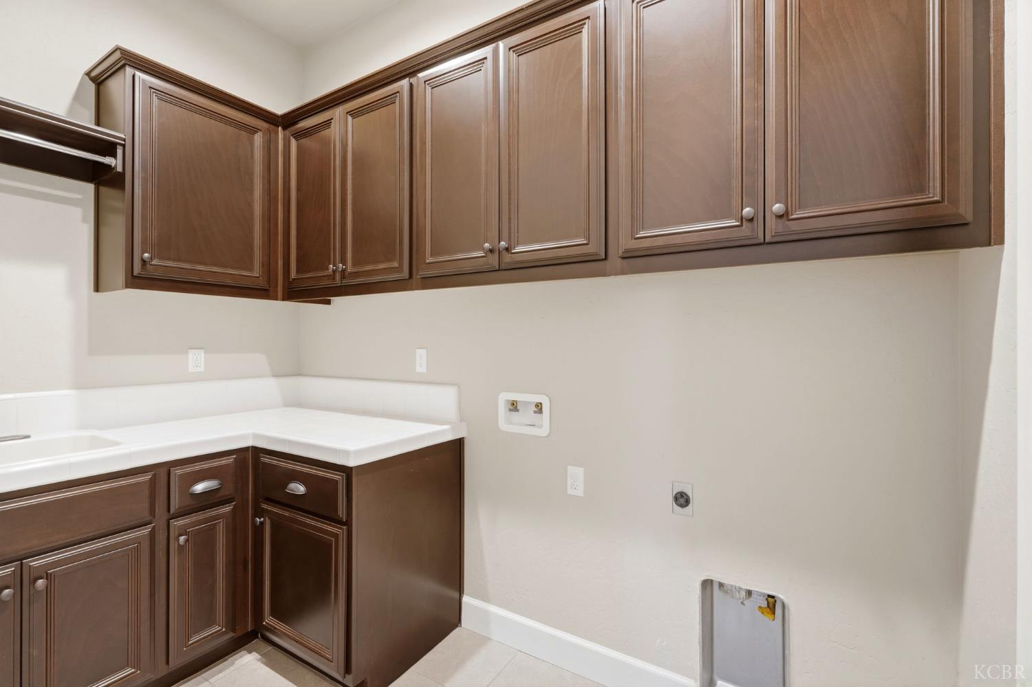 3368 N Discovery Way, Hanford, CA 93230