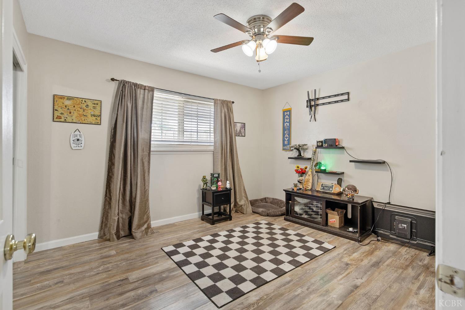 148 Faun Pl, Lemoore, CA 93245