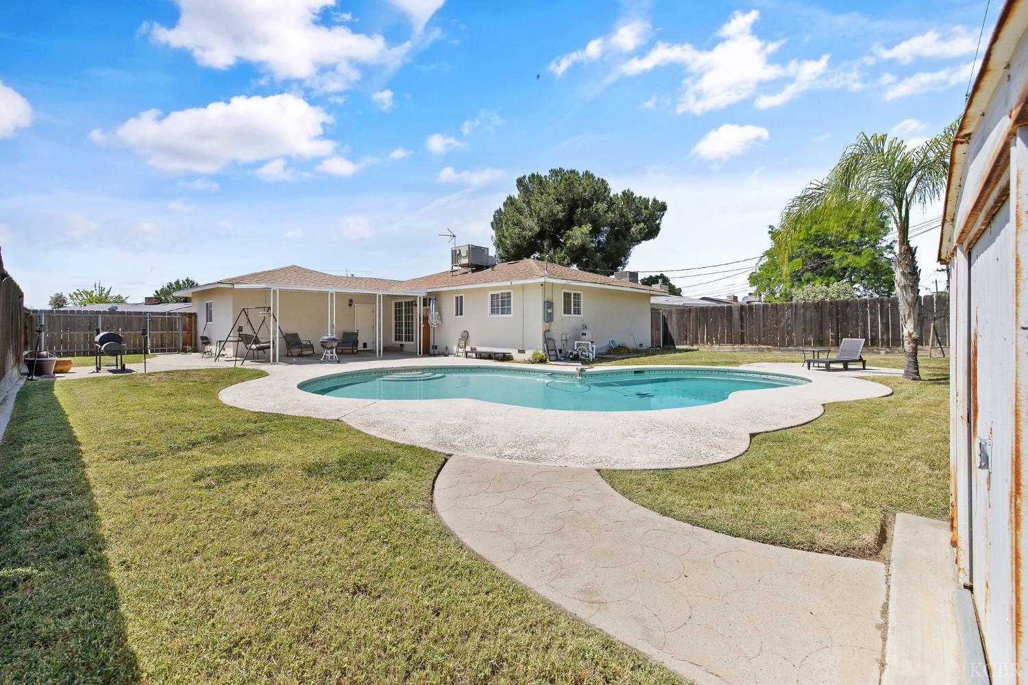 148 Faun Pl, Lemoore, CA 93245