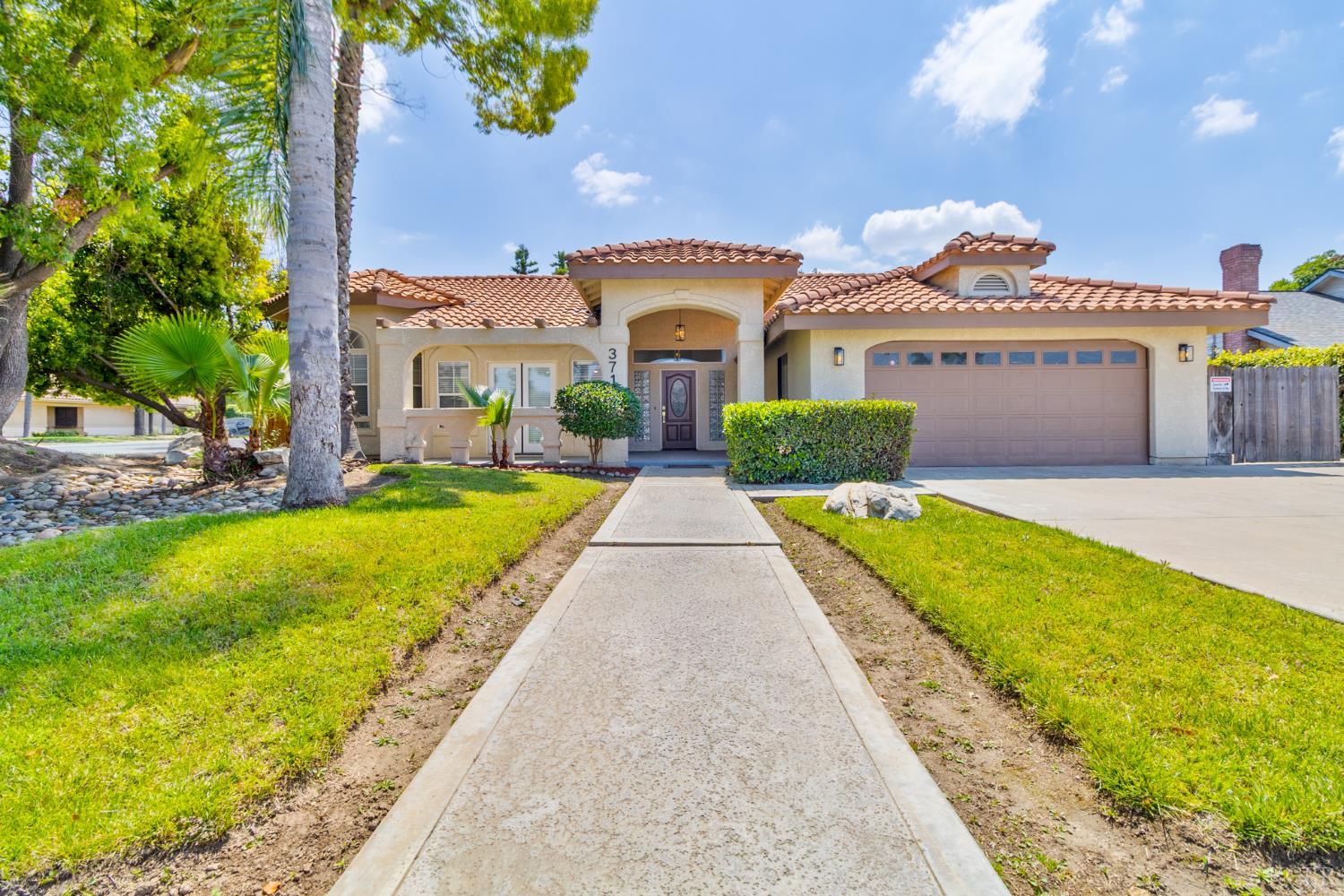 3711 W Victor Ave, Visalia, CA 93277