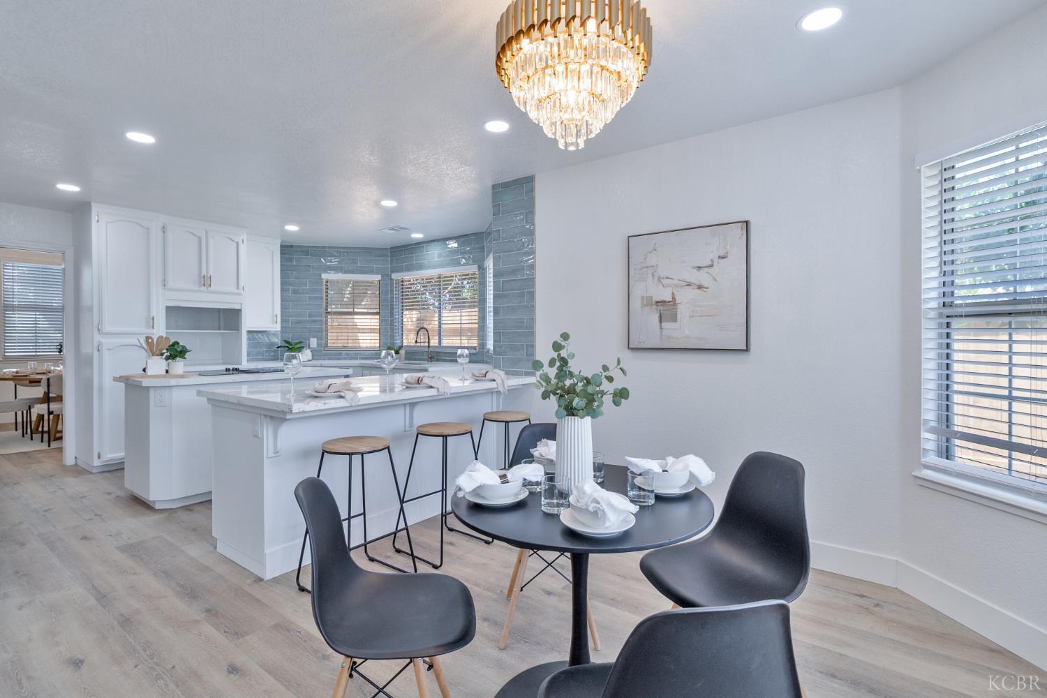 3711 W Victor Ave, Visalia, CA 93277