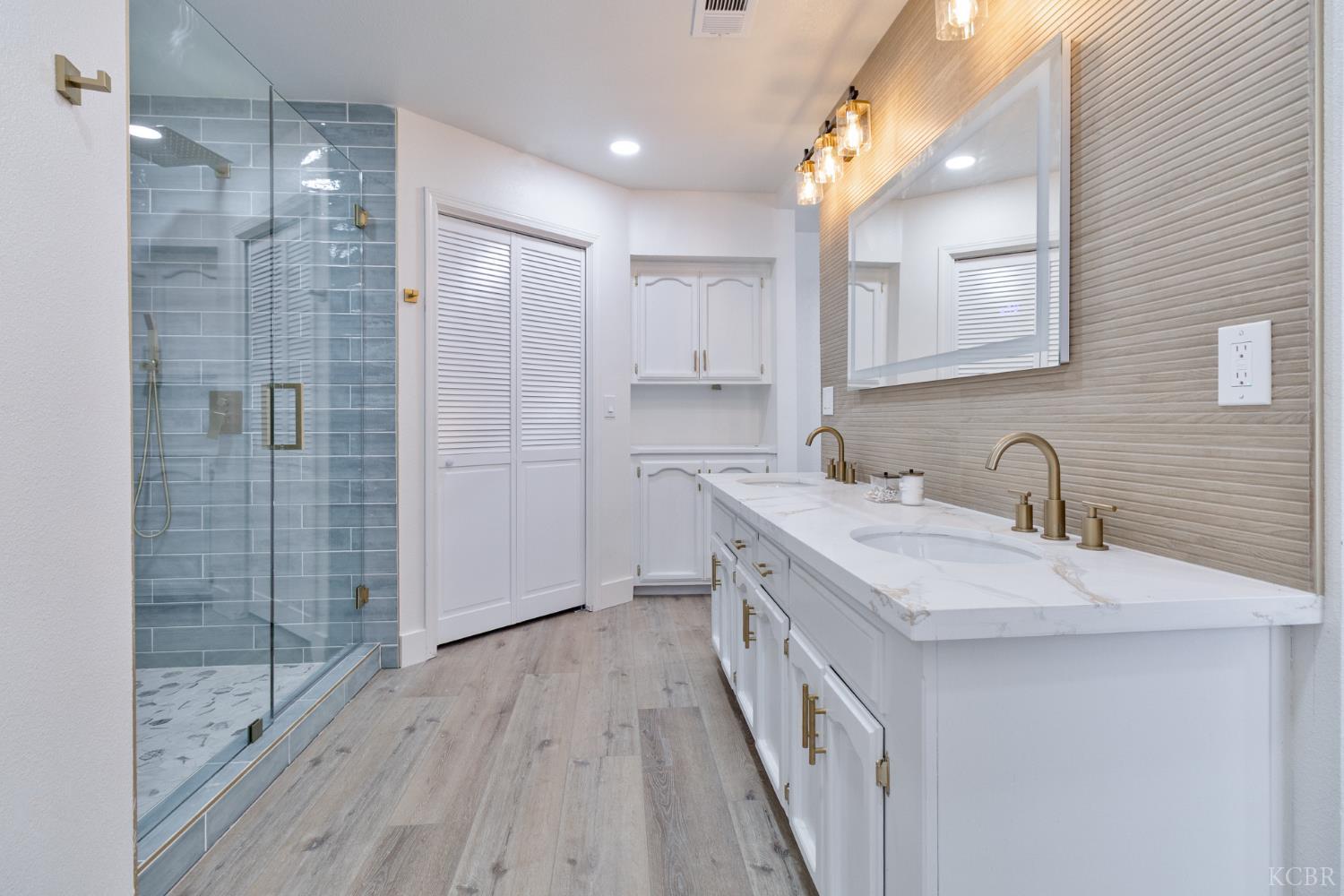 3711 W Victor Ave, Visalia, CA 93277