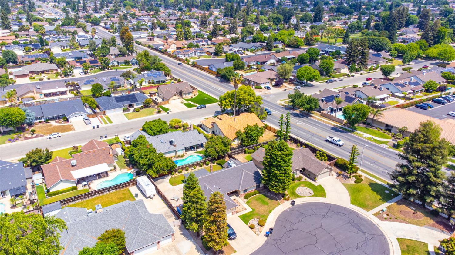 3711 W Victor Ave, Visalia, CA 93277