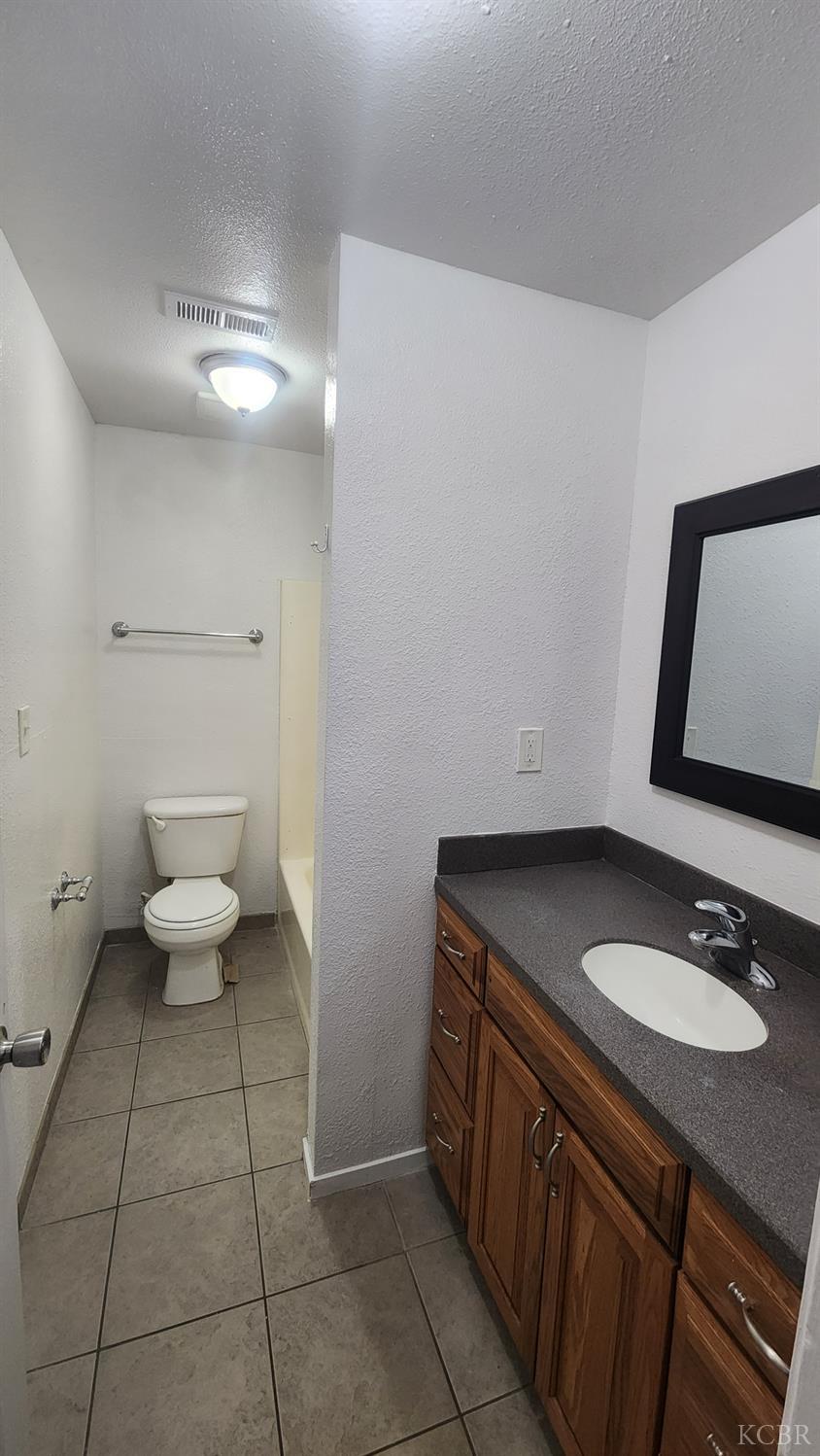 665 S Coalinga St S, Coalinga, CA 93210