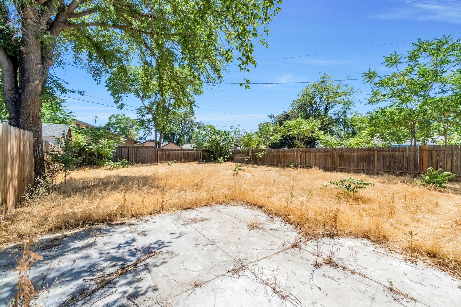 211 Keith St, Hanford, CA 93230