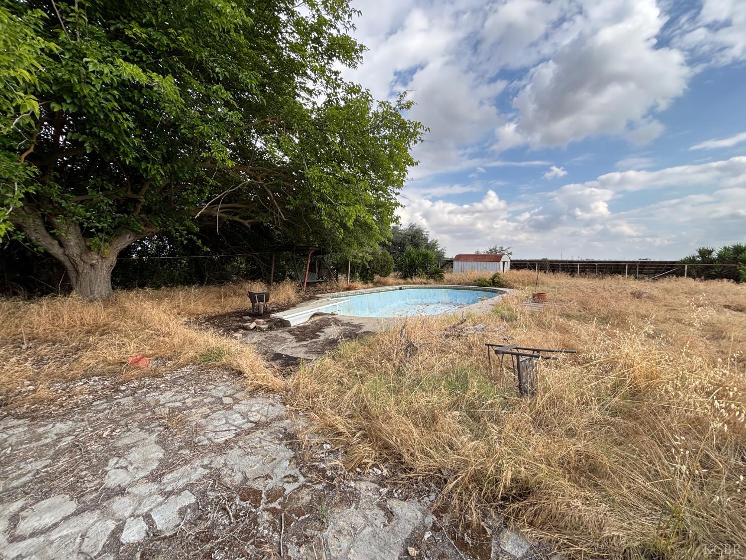 23711 Avenue 84, Terra Bella, CA 93270