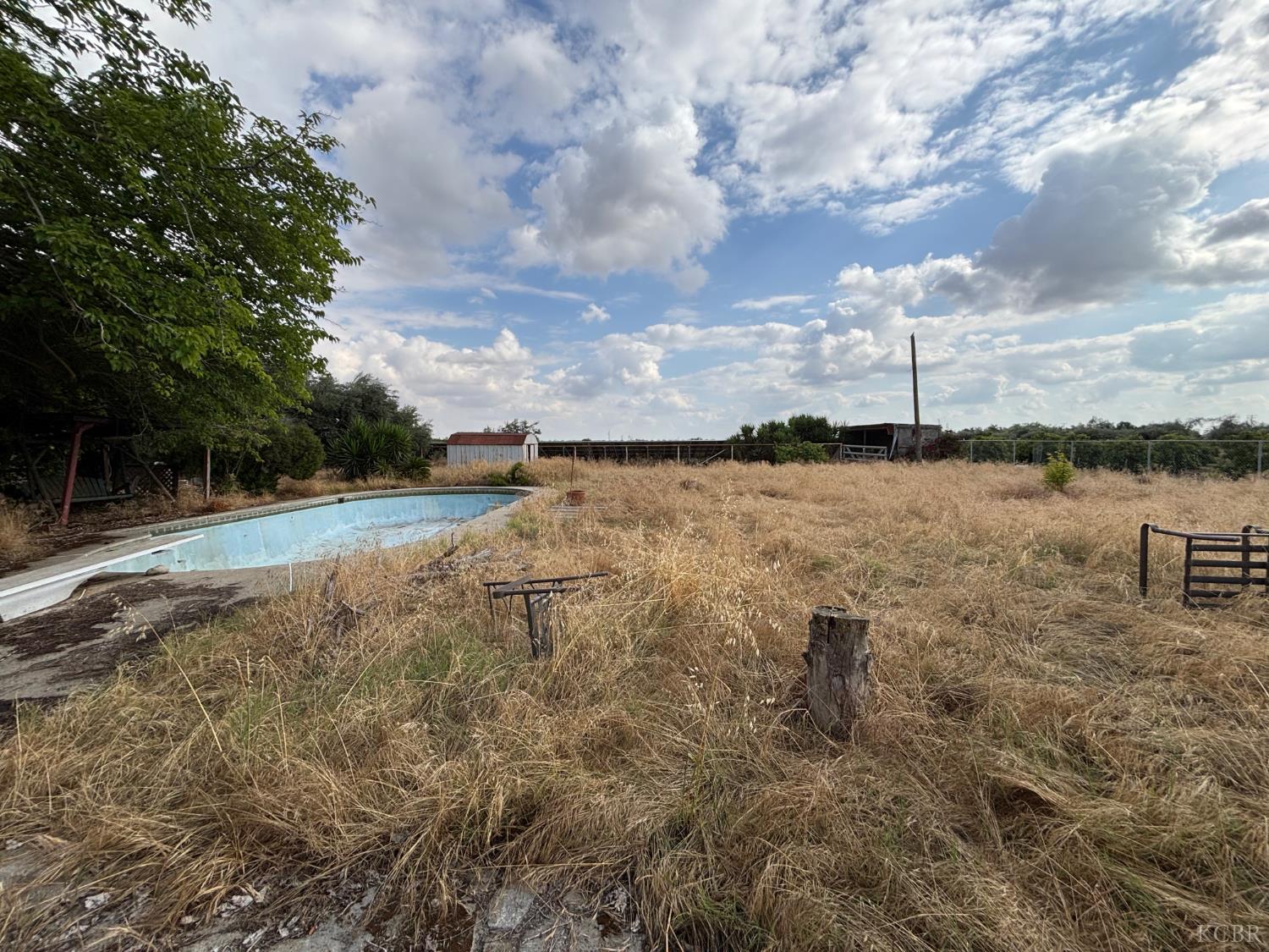 23711 Avenue 84, Terra Bella, CA 93270