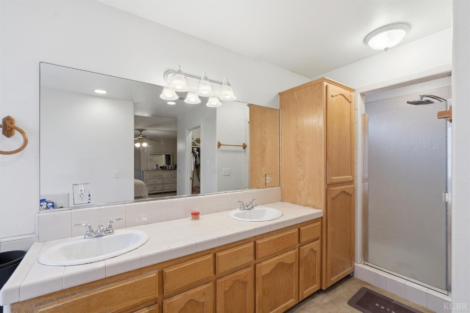 505 Westgate Pl, Lemoore, CA 93245