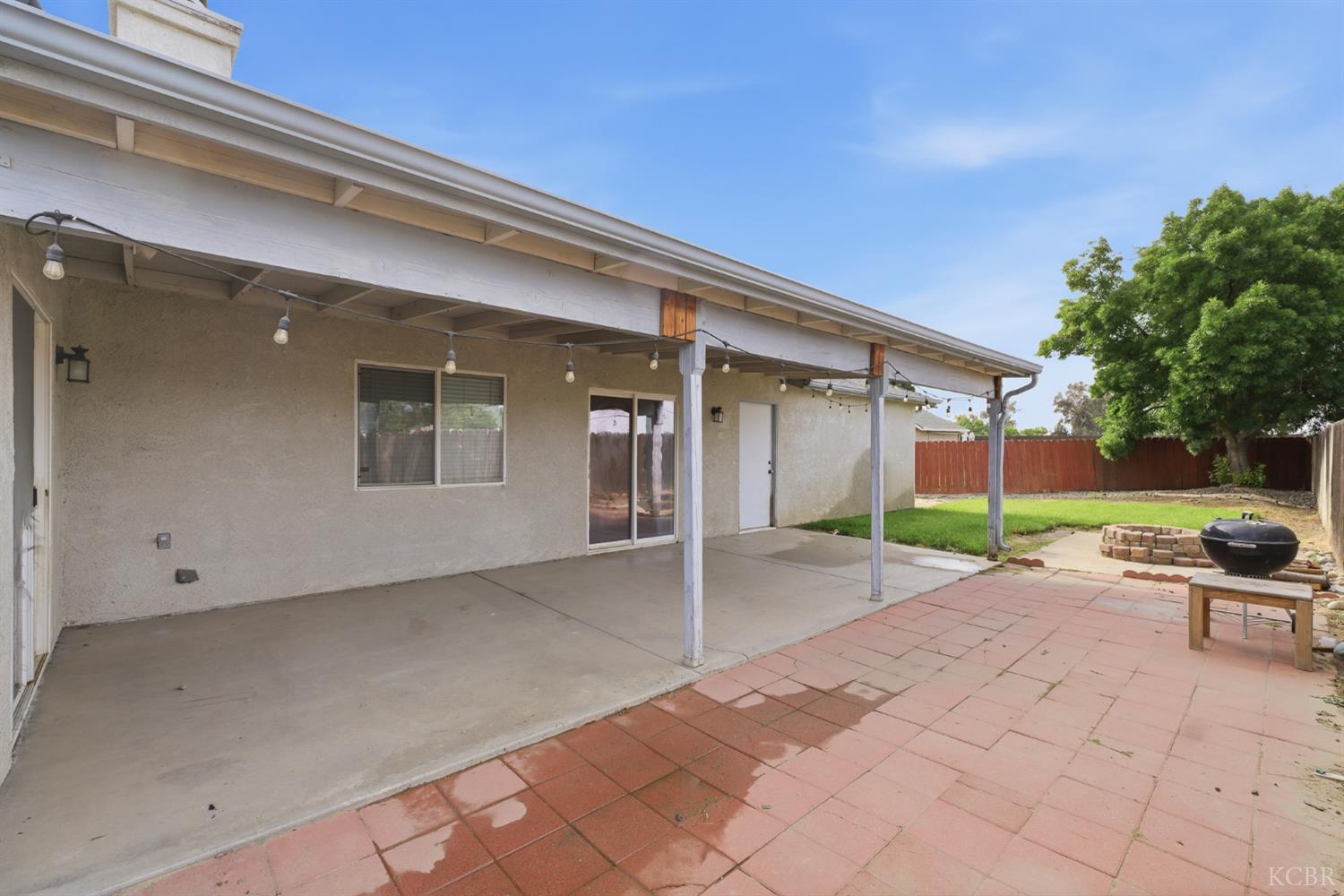 505 Westgate Pl, Lemoore, CA 93245