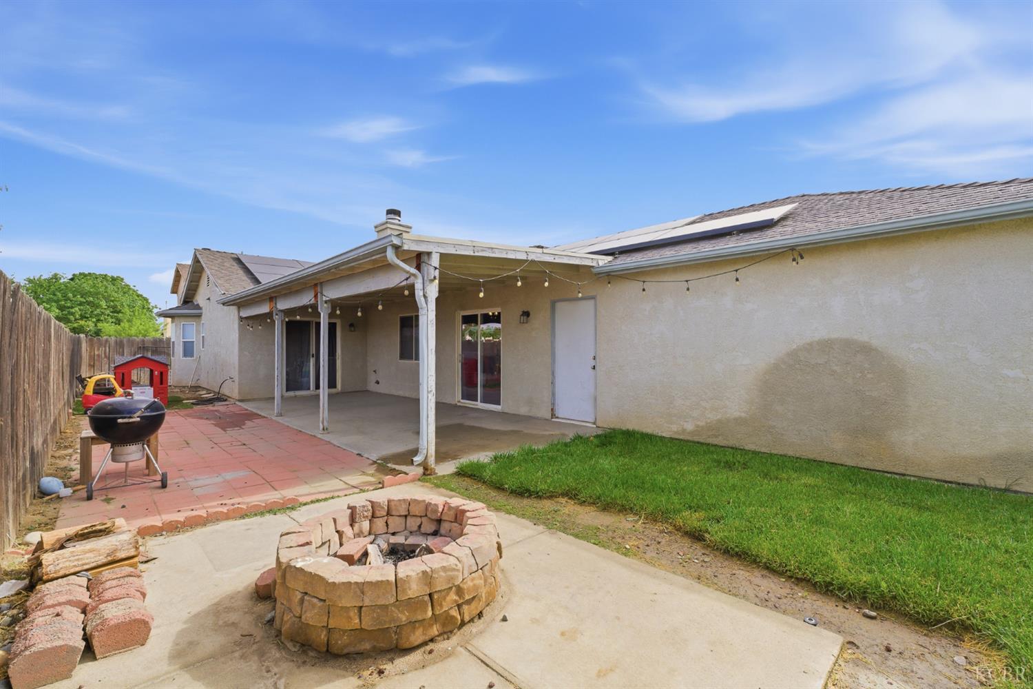 505 Westgate Pl, Lemoore, CA 93245