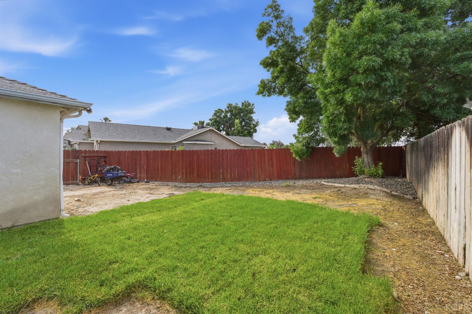 505 Westgate Pl, Lemoore, CA 93245