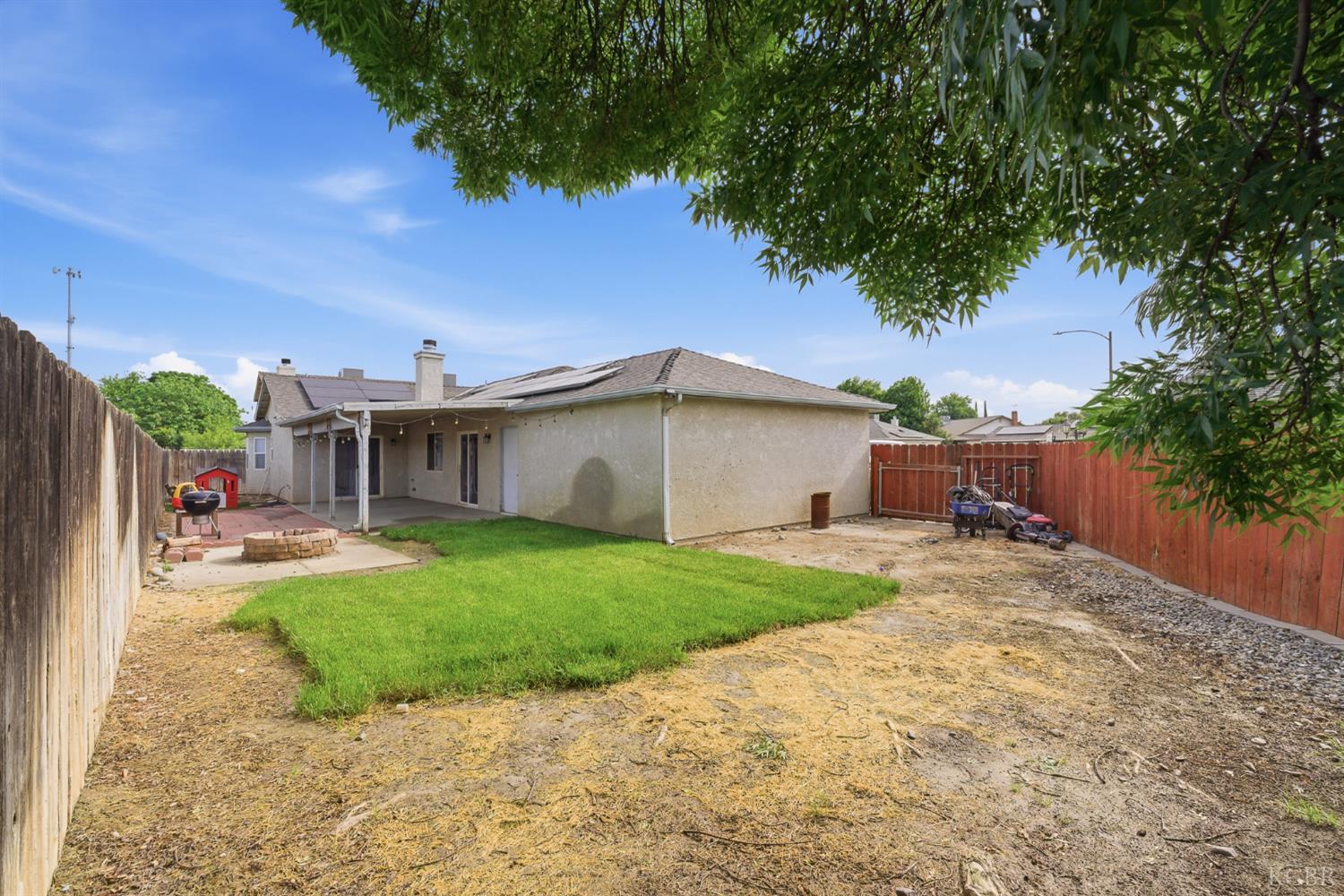505 Westgate Pl, Lemoore, CA 93245