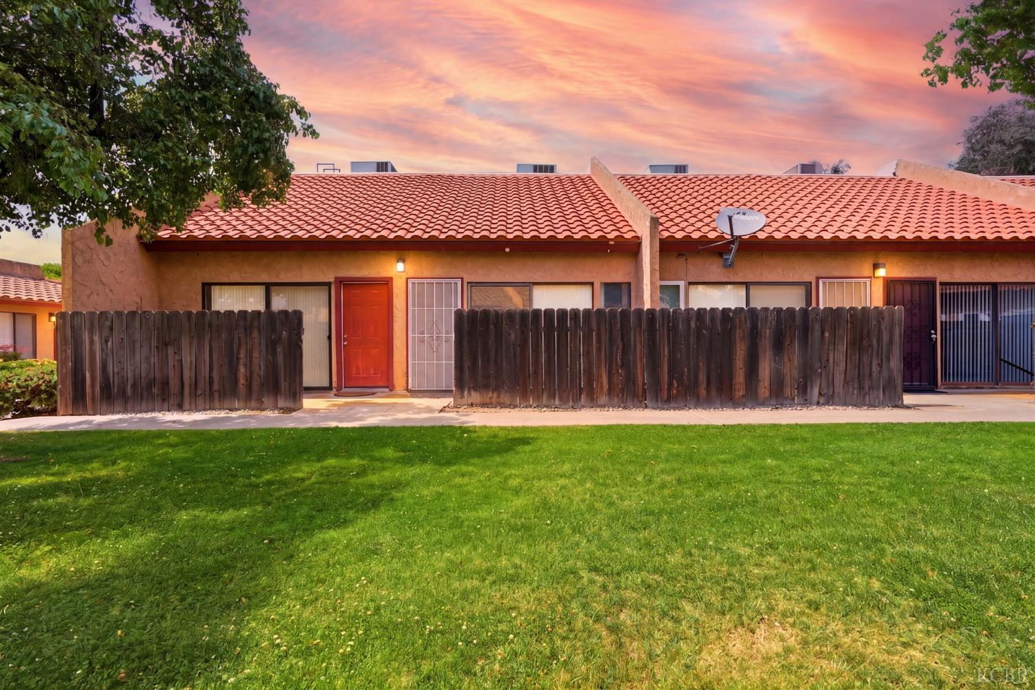 948 Greenfield Ave, Hanford, CA 93230