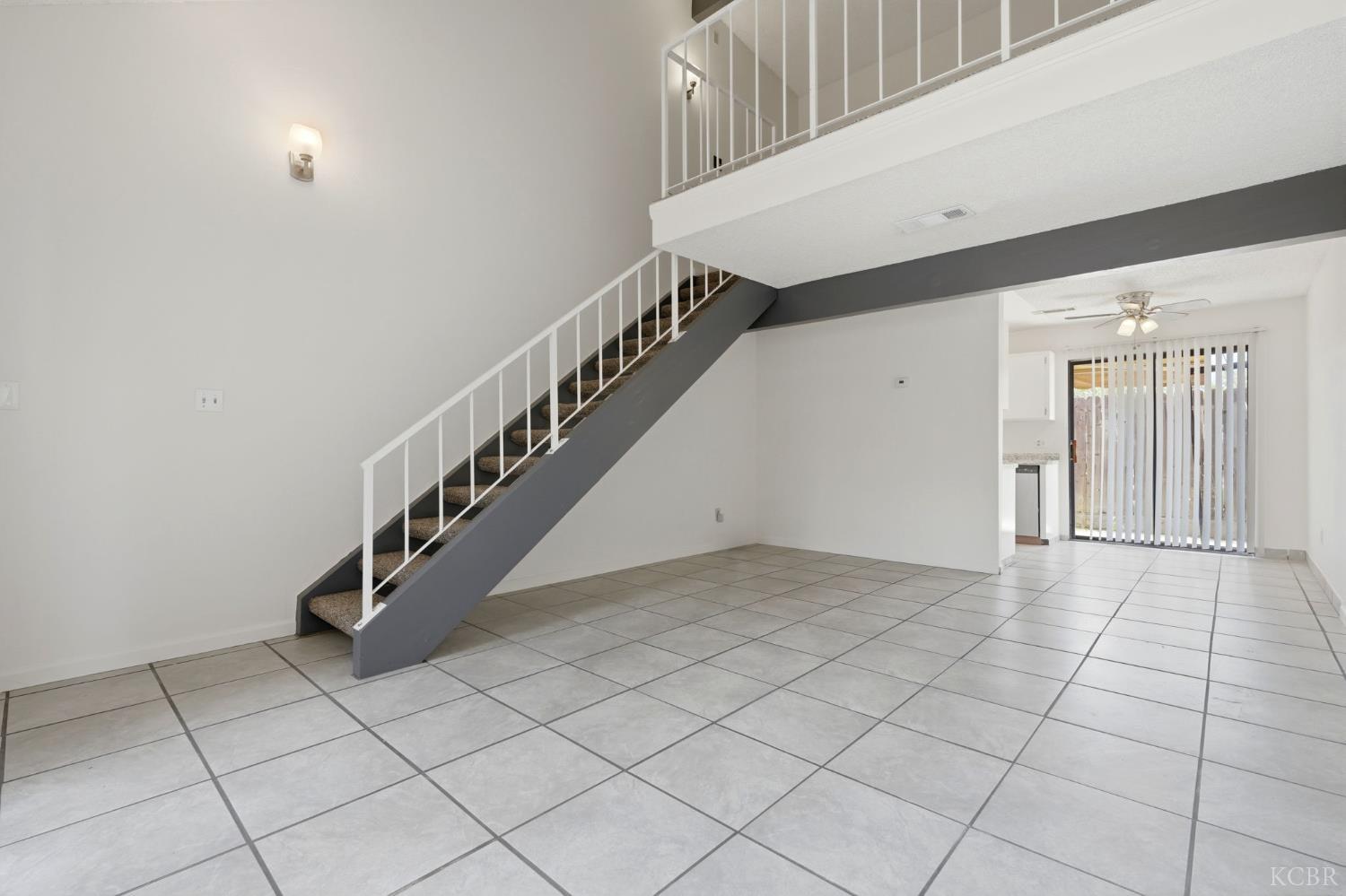 948 Greenfield Ave, Hanford, CA 93230