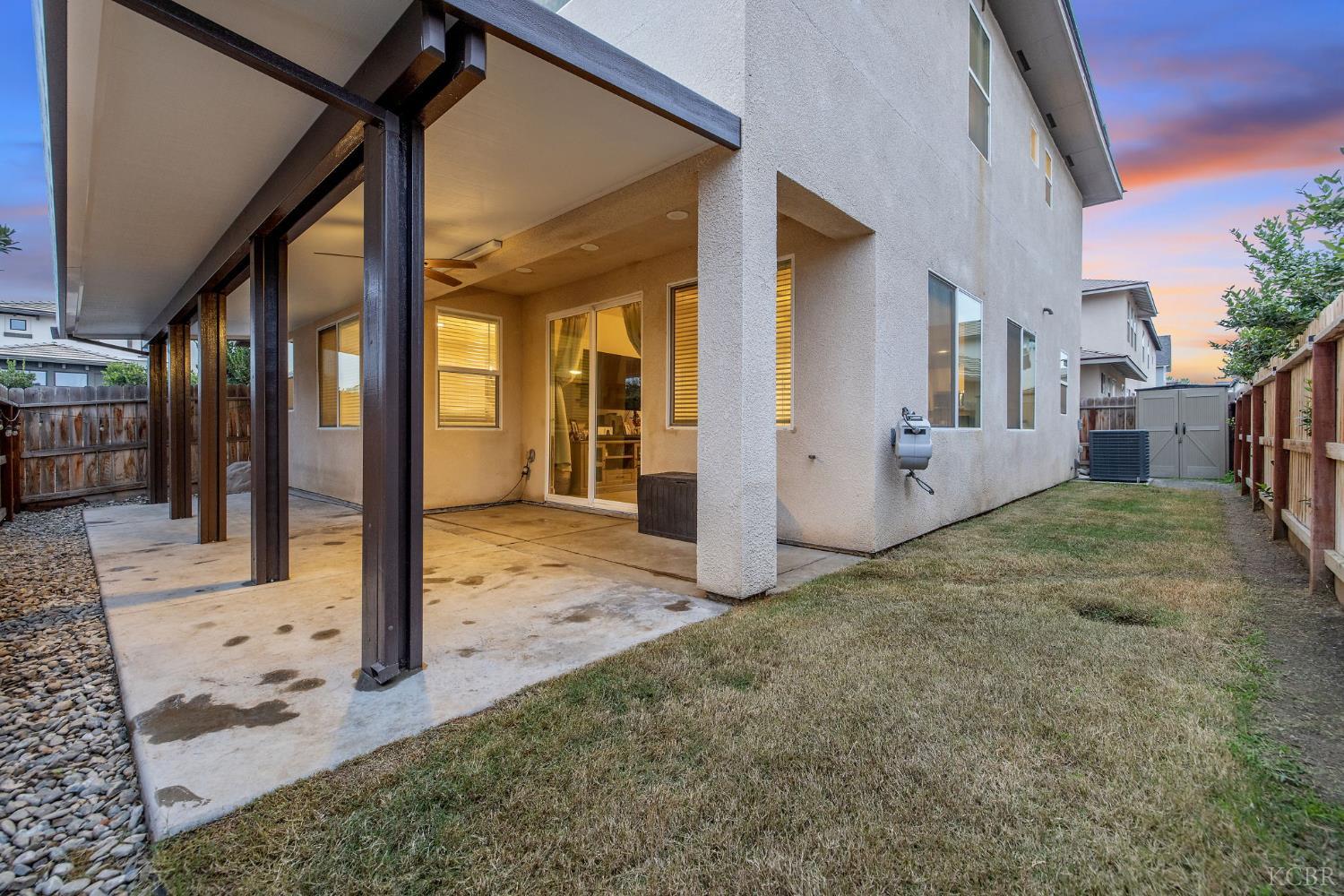 3433 W Milan Ave W, Visalia, CA 93277