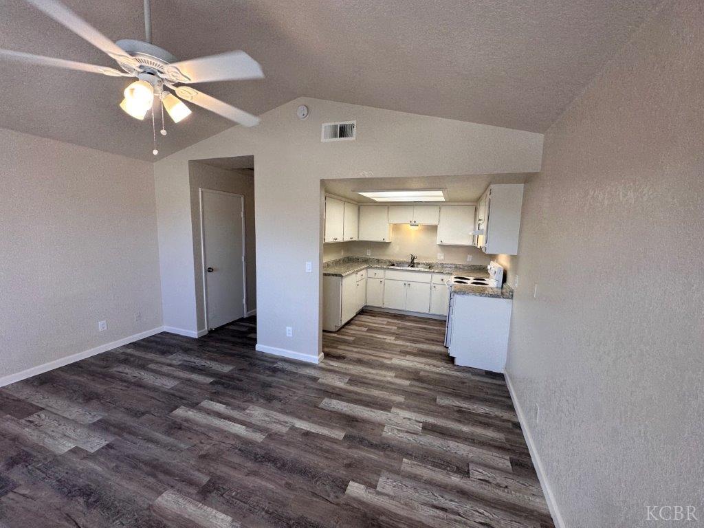 1405 E Cypress Ave, Reedley, CA 93654