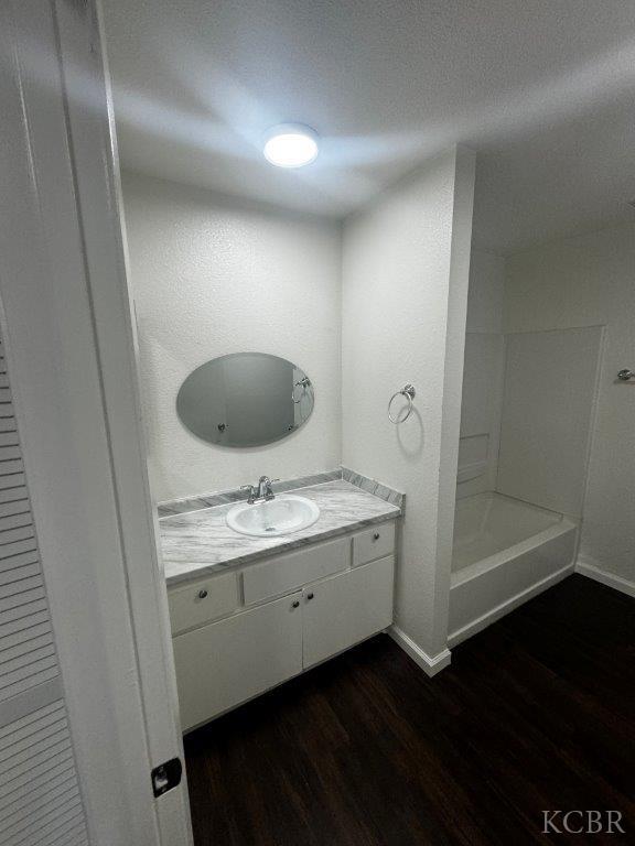 1405 E Cypress Ave, Reedley, CA 93654