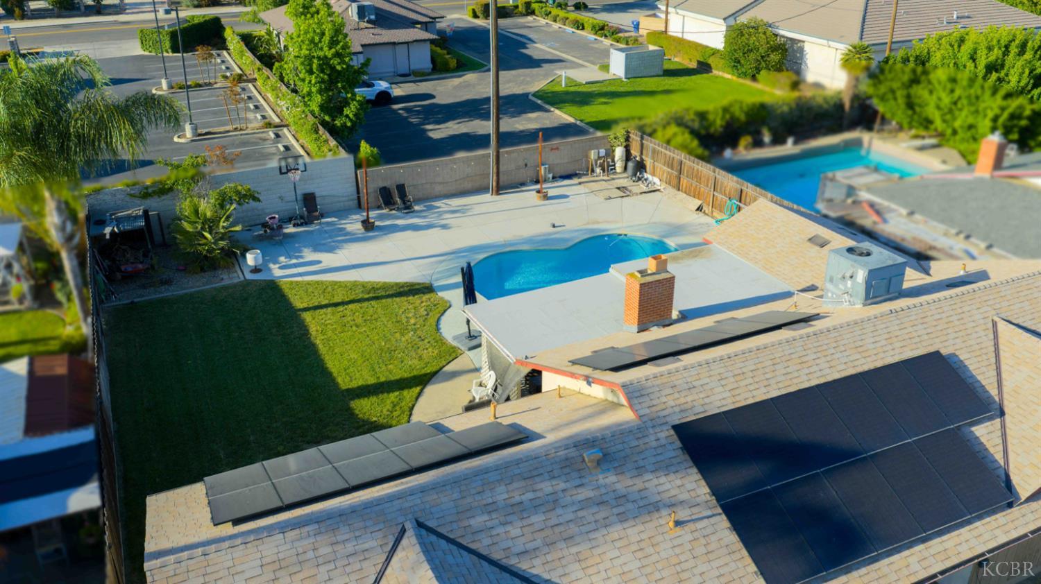 916 E Royal Ann Ave, Tulare, CA 93274