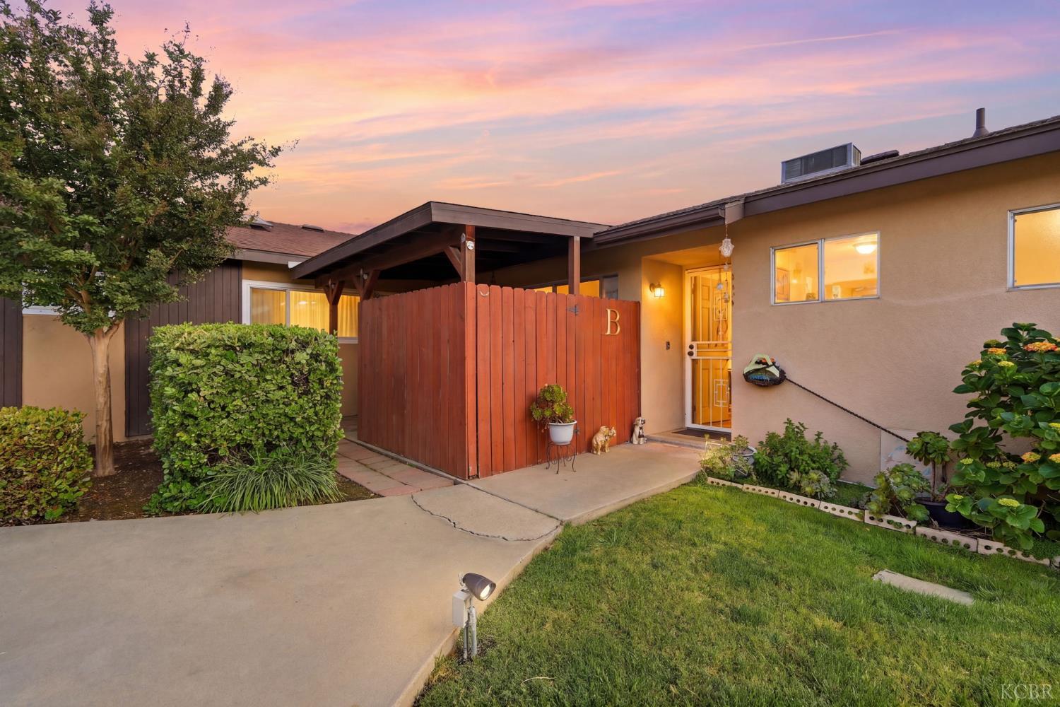 1923 #B Emma Lee Ln, Hanford, CA 93230