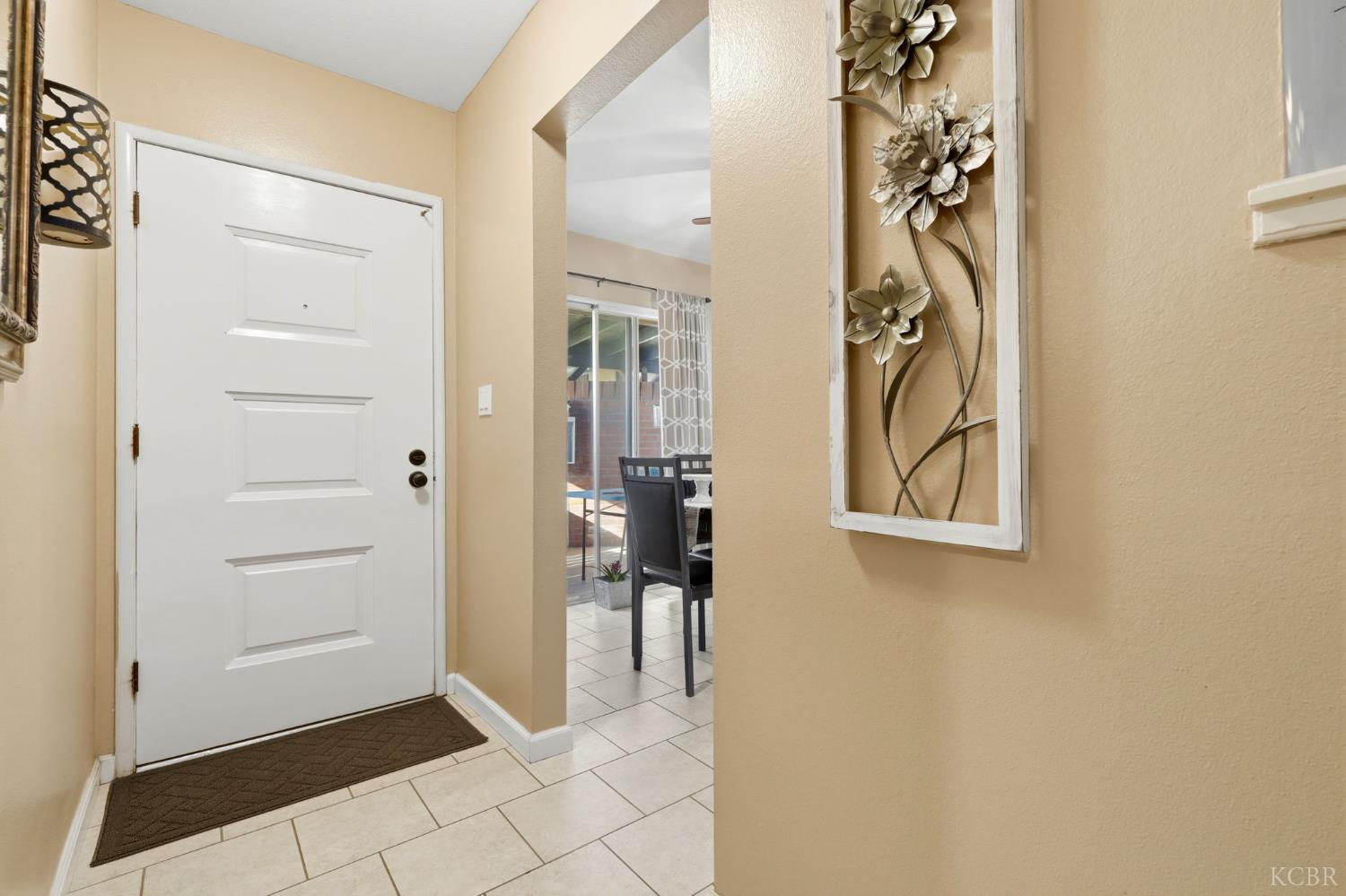 1923 #B Emma Lee Ln, Hanford, CA 93230