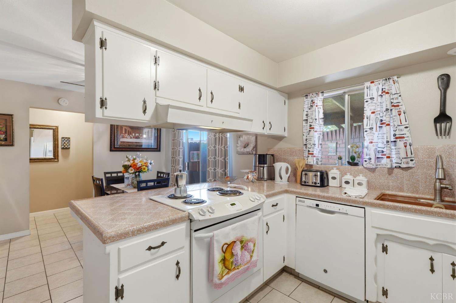 1923 #B Emma Lee Ln, Hanford, CA 93230