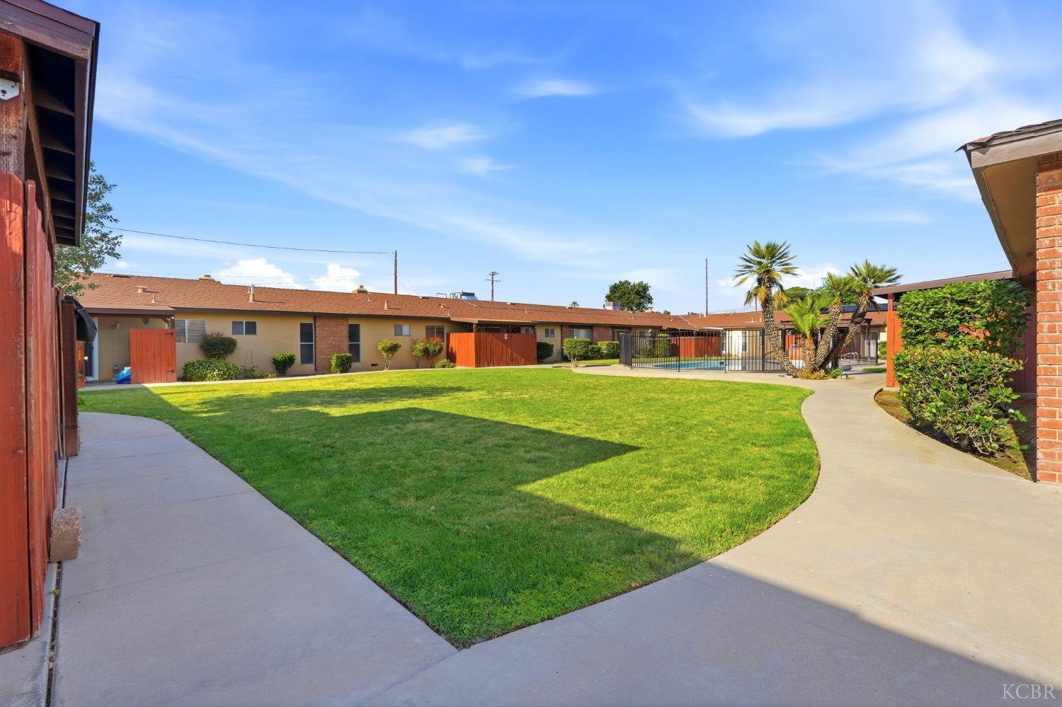 1923 #B Emma Lee Ln, Hanford, CA 93230