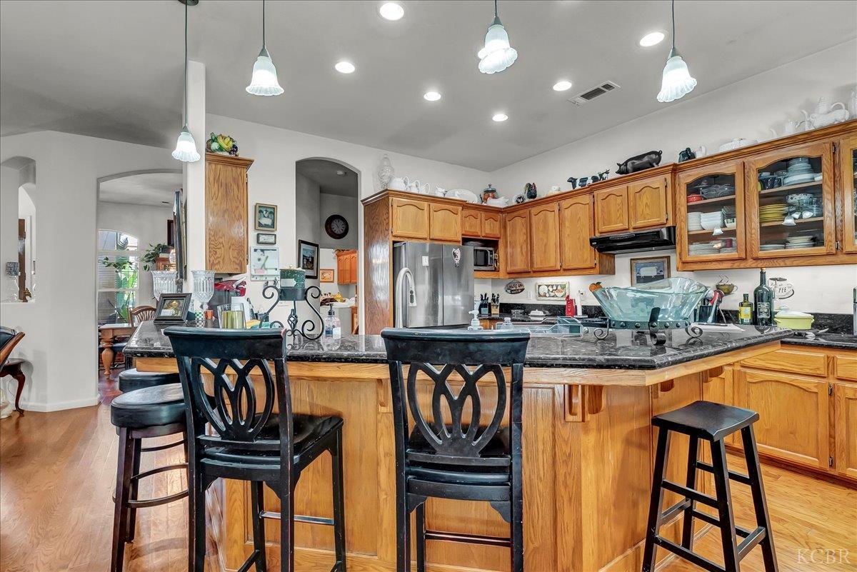 1189 E Fairhaven Ct, Porterville, CA 93257